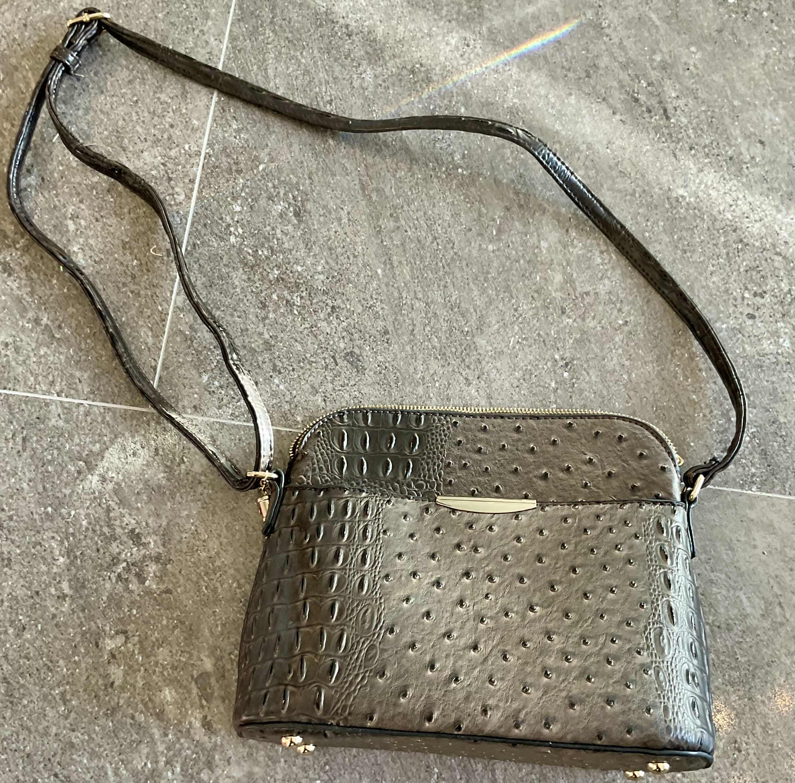 Photo 3 of ASSORTED PURSES