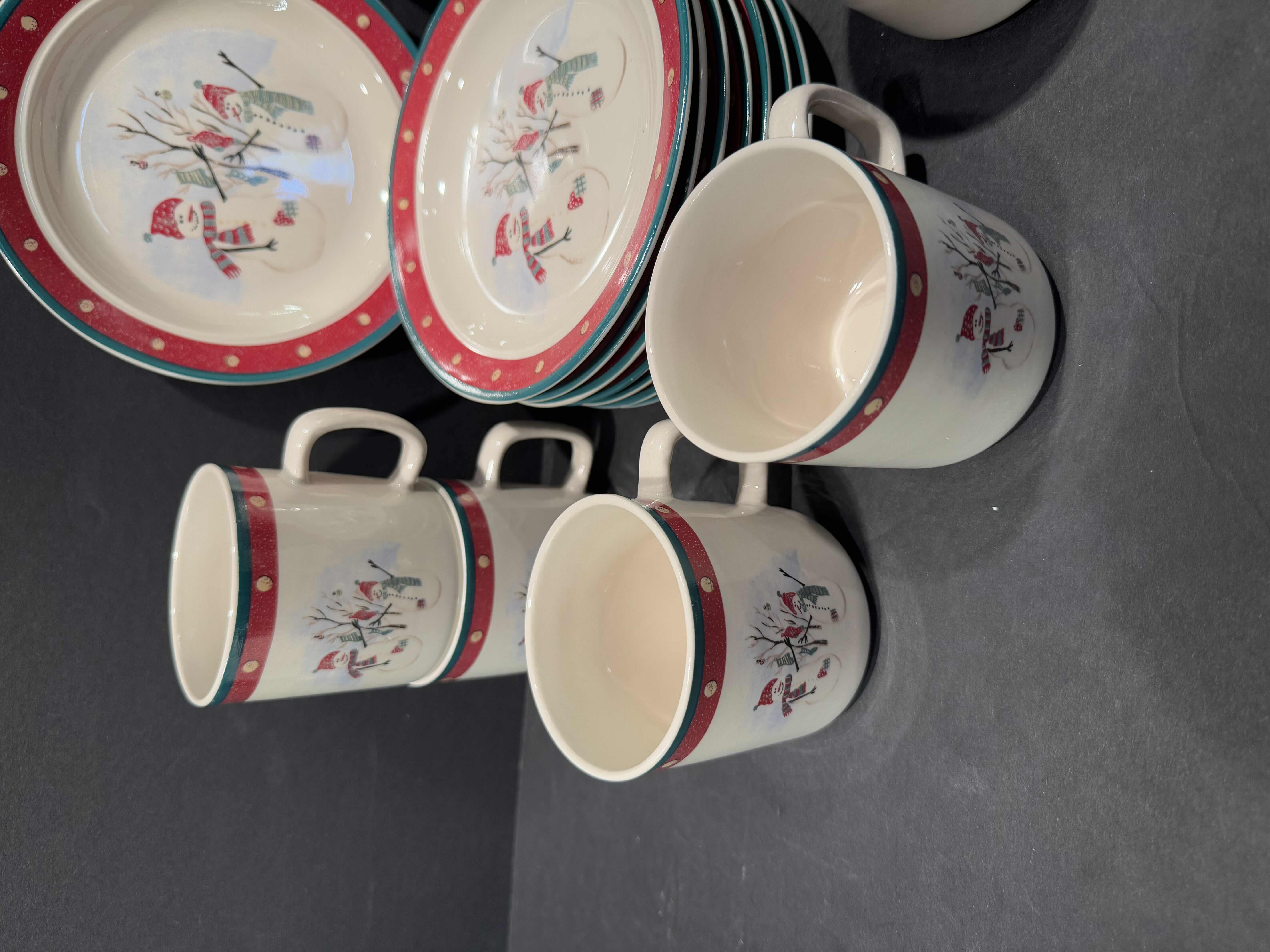 Photo 1 of 16 PIECES OF ROYAL SEASONS STONEWARE, 8 CUPS & 8 SAUCERS