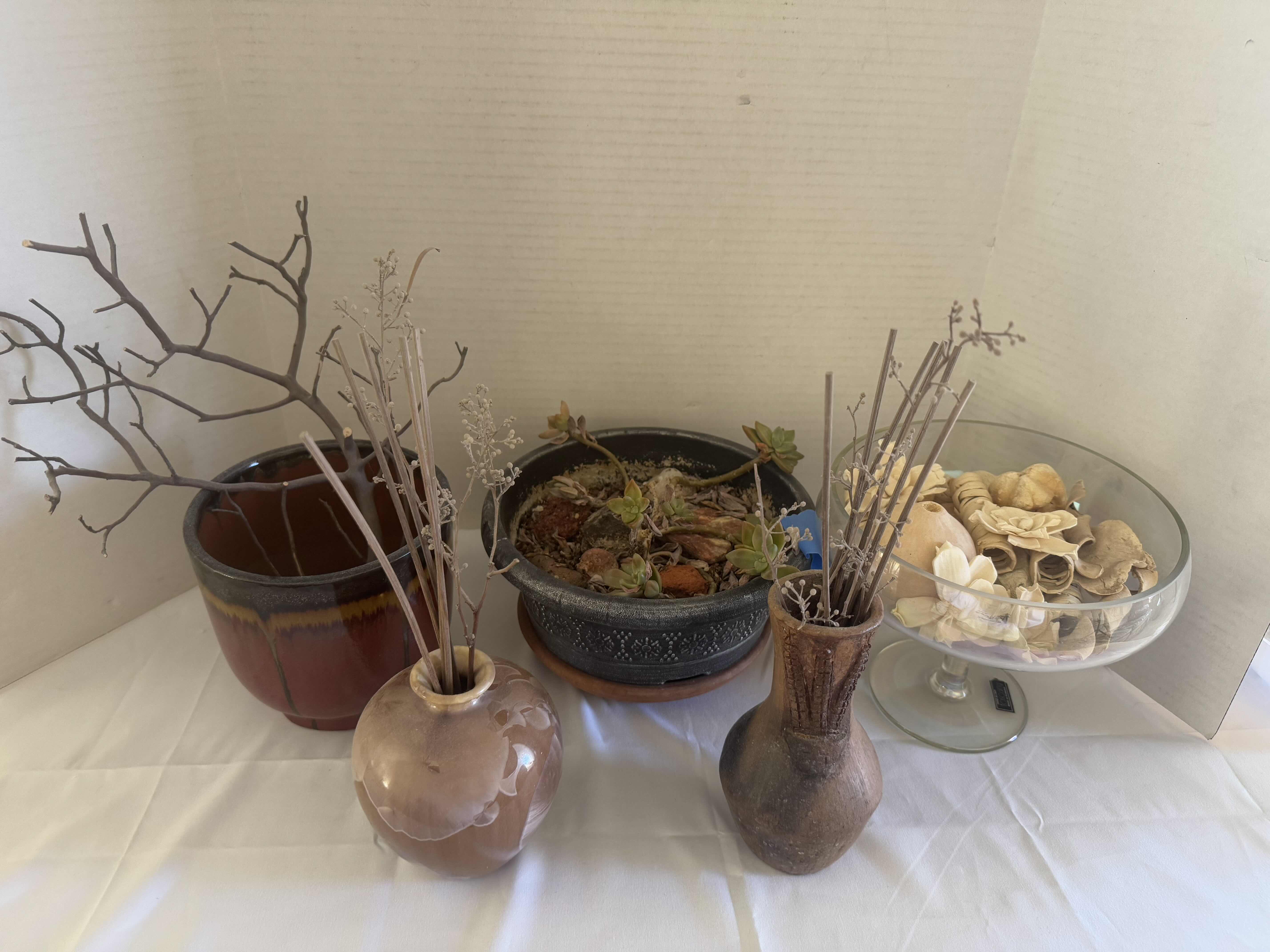 Photo 1 of 5 VASES IN CERAMIC AND GLASS