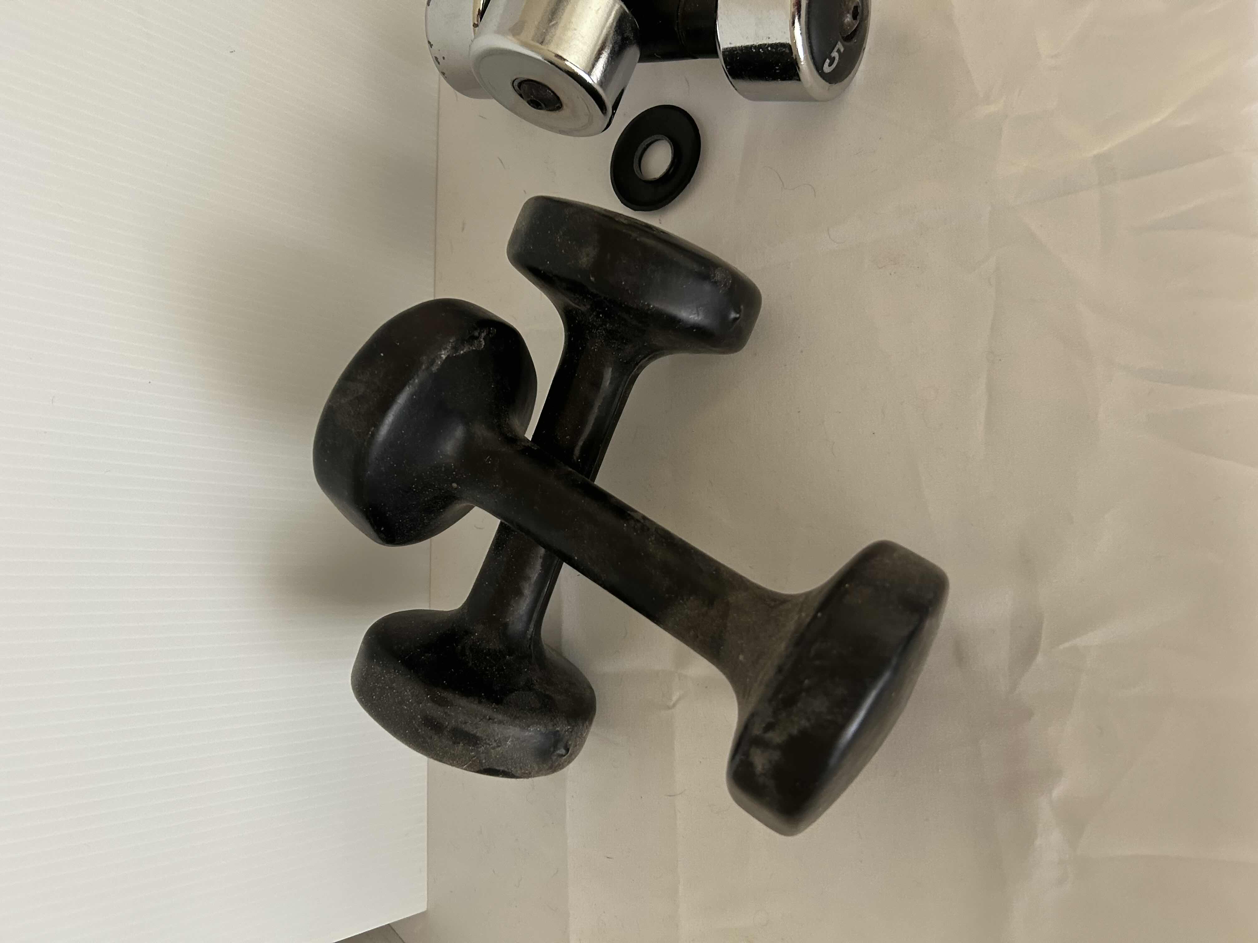 Photo 1 of 2 FIVE POUND WEIGHT SET
