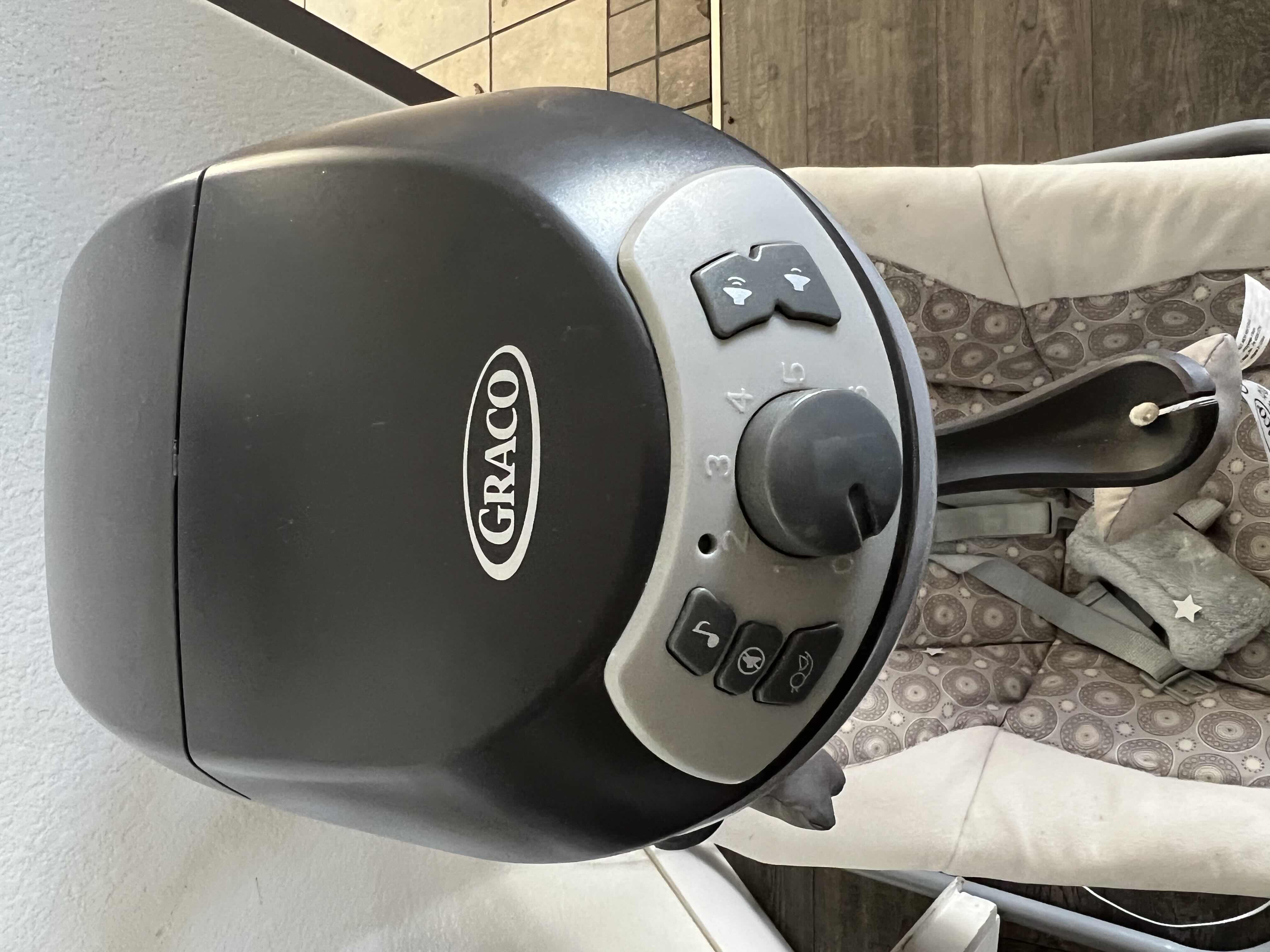 Photo 1 of GRACO BABY SWING