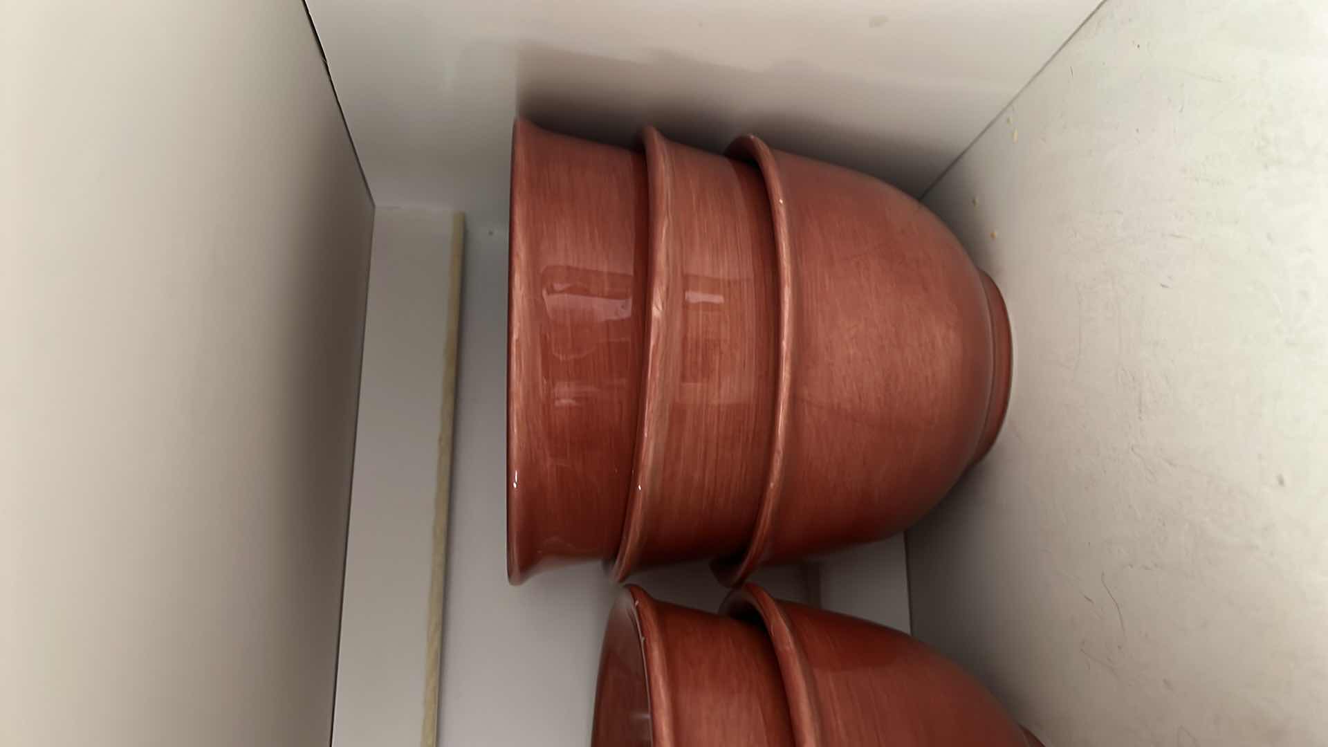 Photo 1 of CONTENTS OF SHELF BOWL AND MUG SET