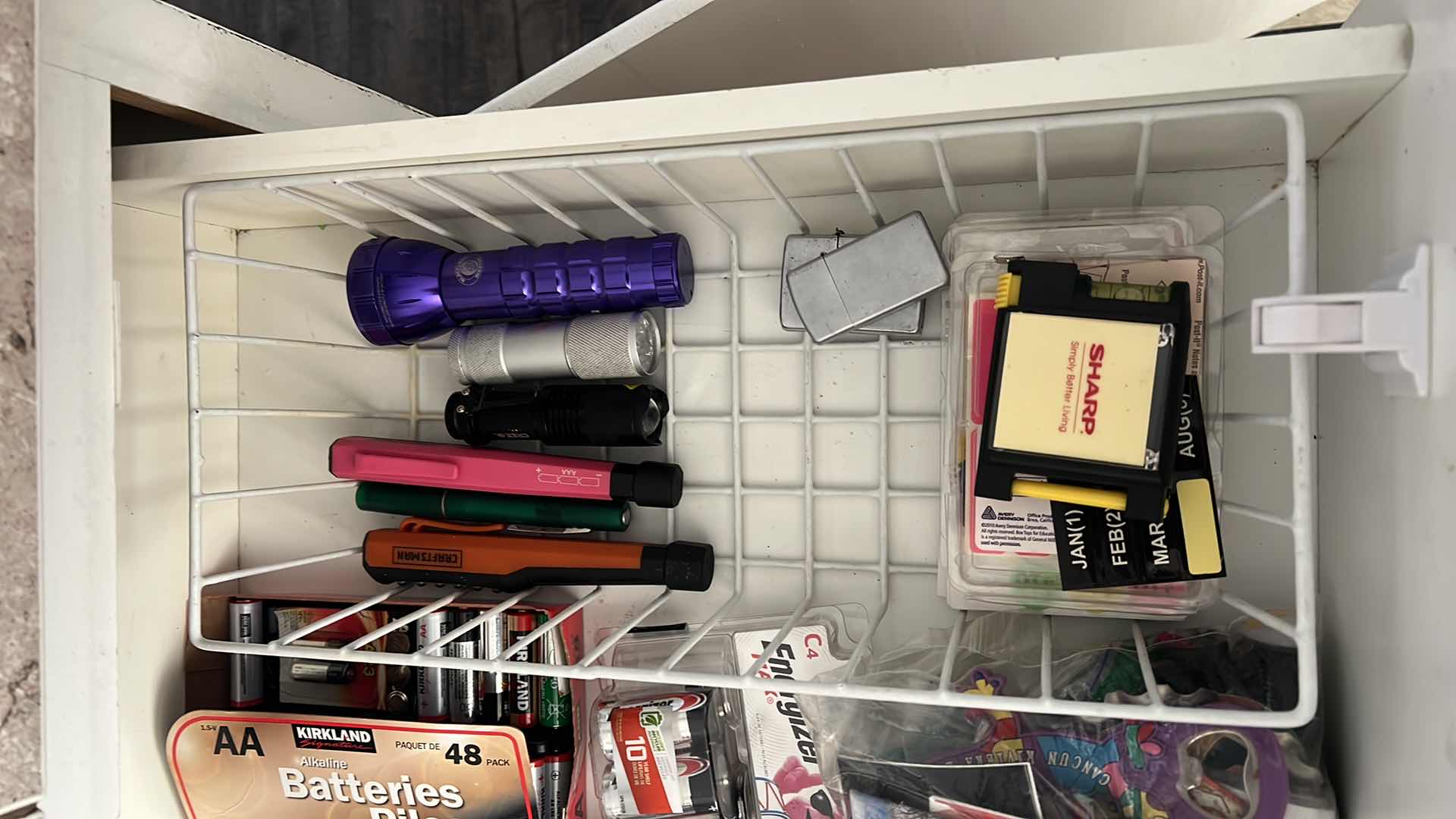 Photo 1 of CONTENTS OF KITCHEN DRAWER