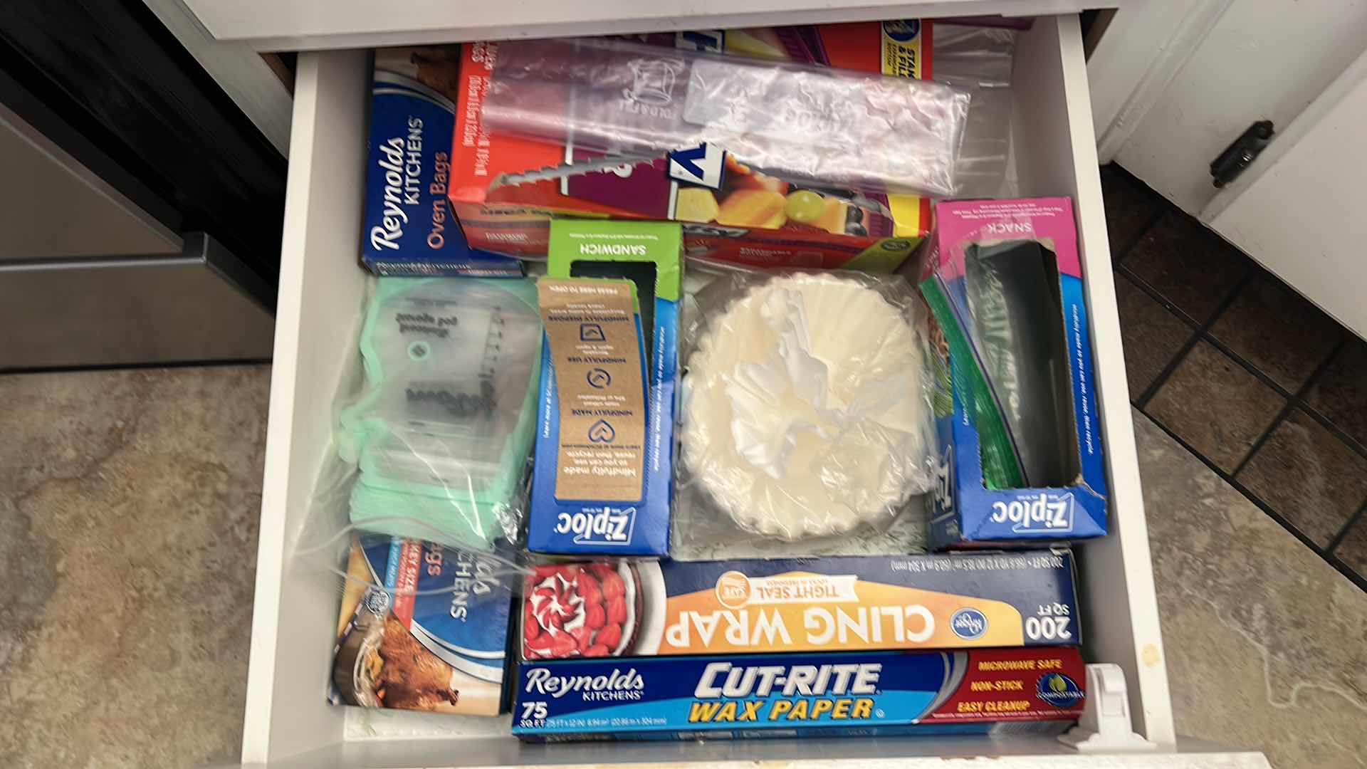 Photo 1 of CONTENTS OF KITCHEN DRAWER ZIPLOCK BAGS