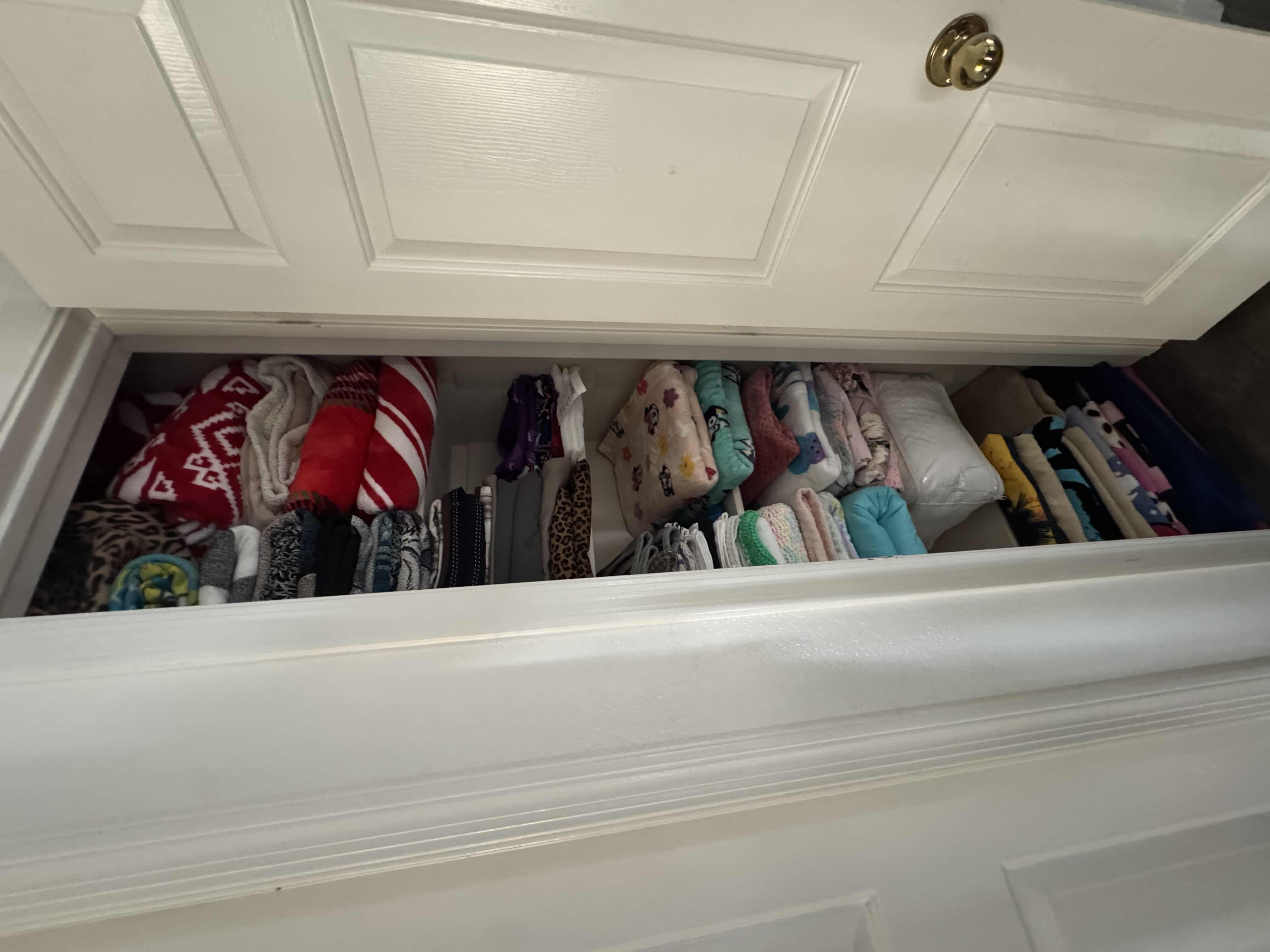 Photo 1 of CONTENTS OF CLOSET