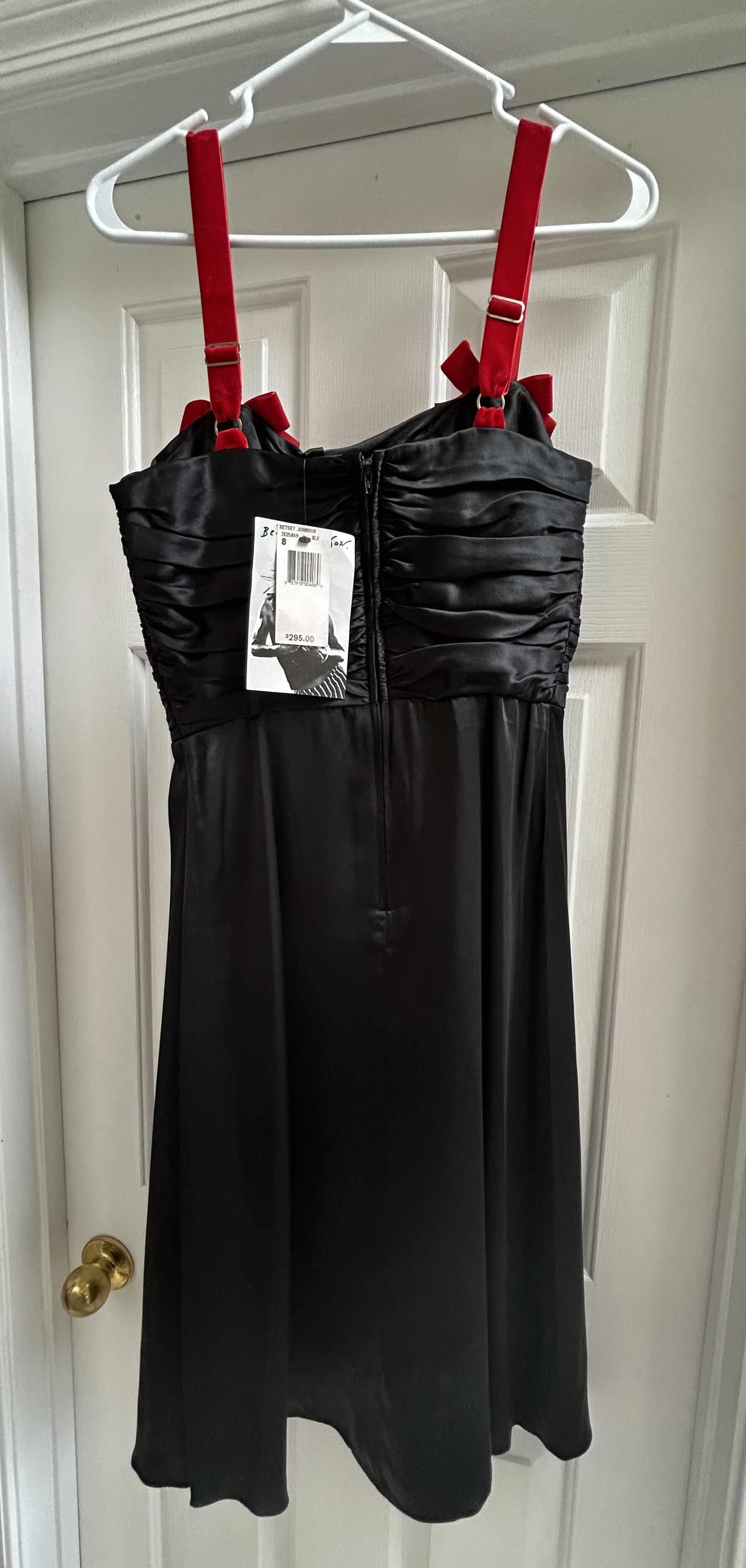 Photo 1 of 295
BETSEY JOHNSON FORMAL BLACK AND RED DRESS