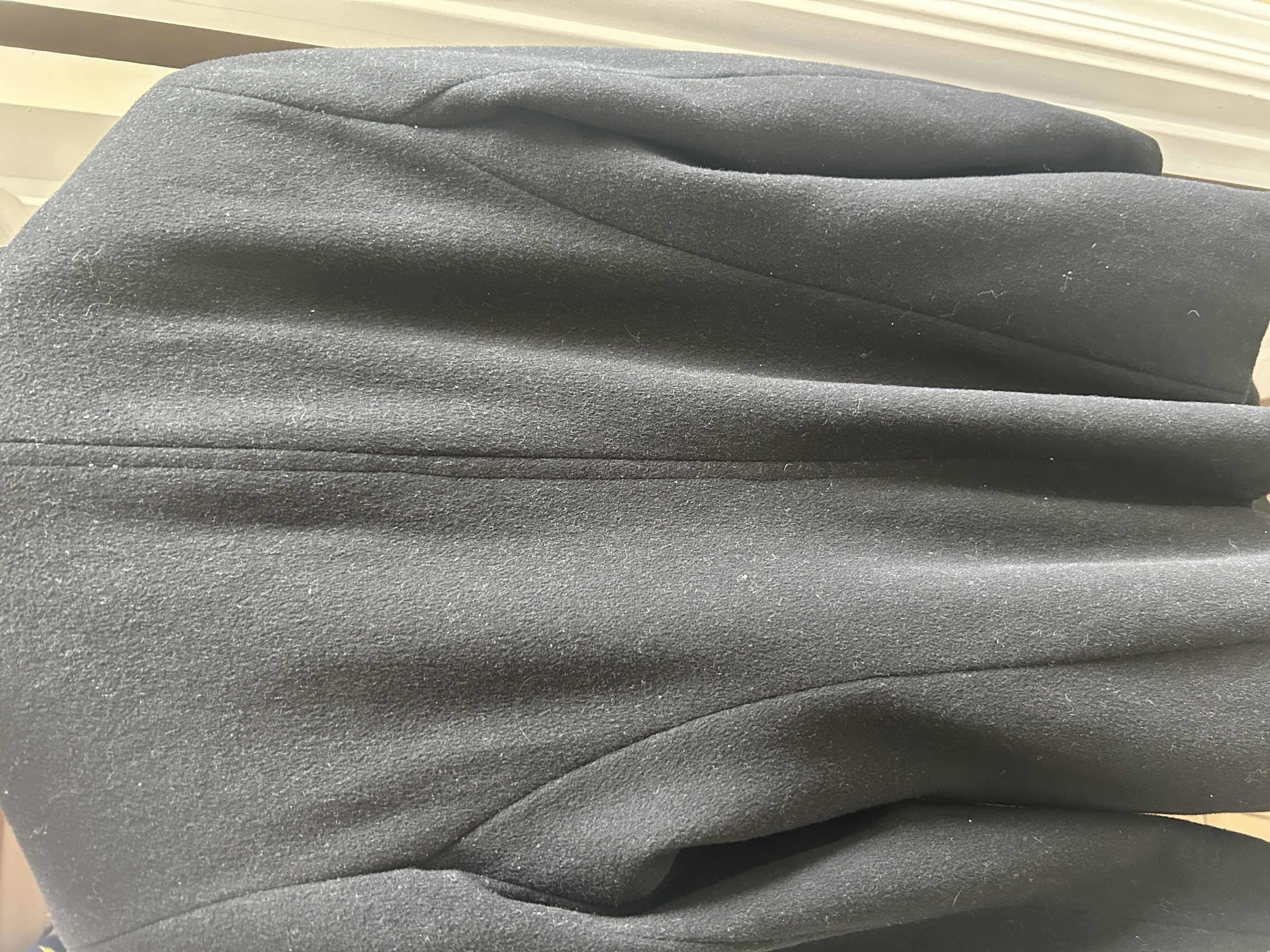 Photo 1 of CALVIN KLEIN COAT SIZE 0 BLACK