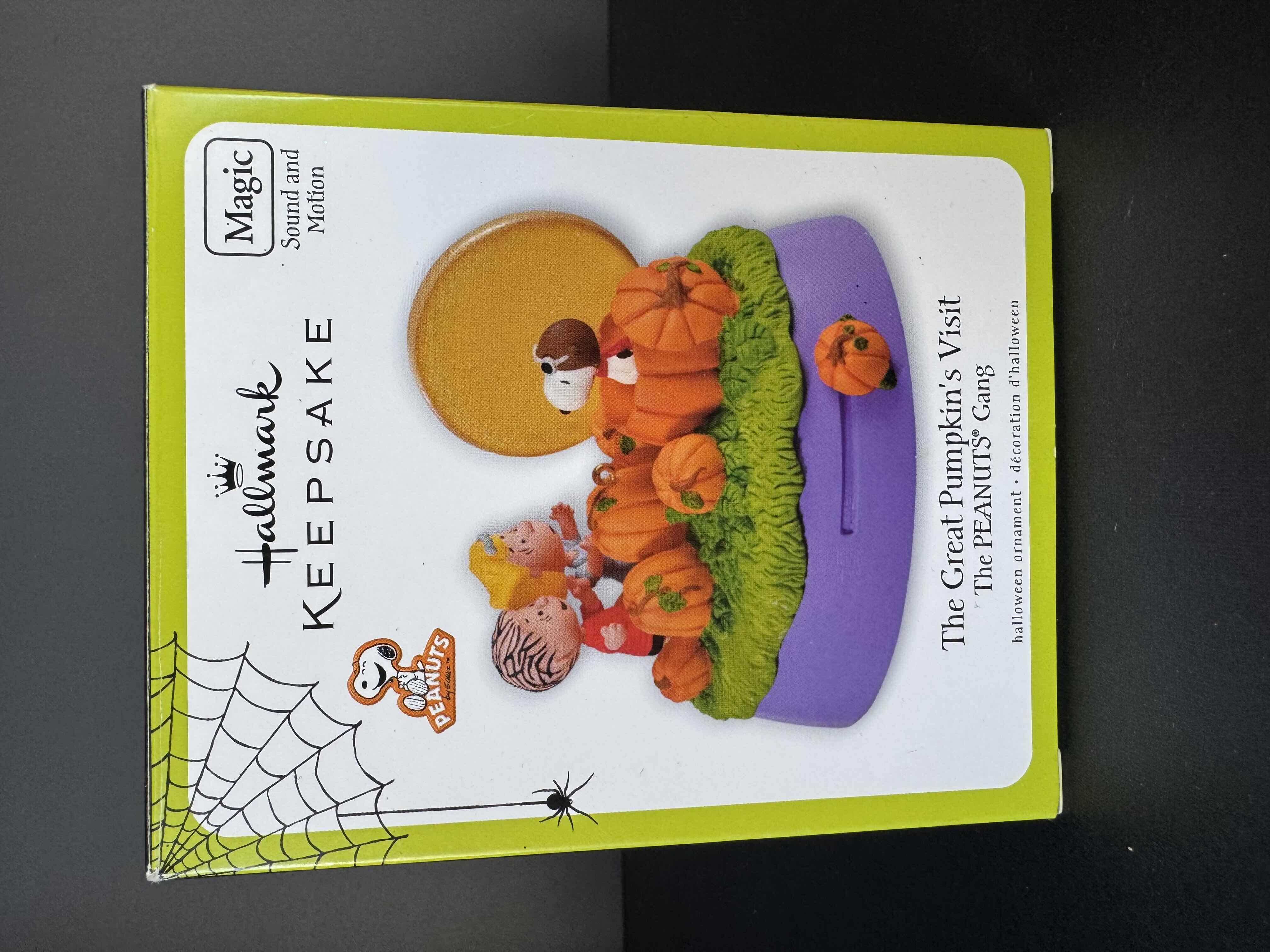 Photo 1 of HALLMARK KEEPSAKE PEANUTS “THE GREAT PUMPKIN’S VISIT”, HALLOWEEN ORNAMENT