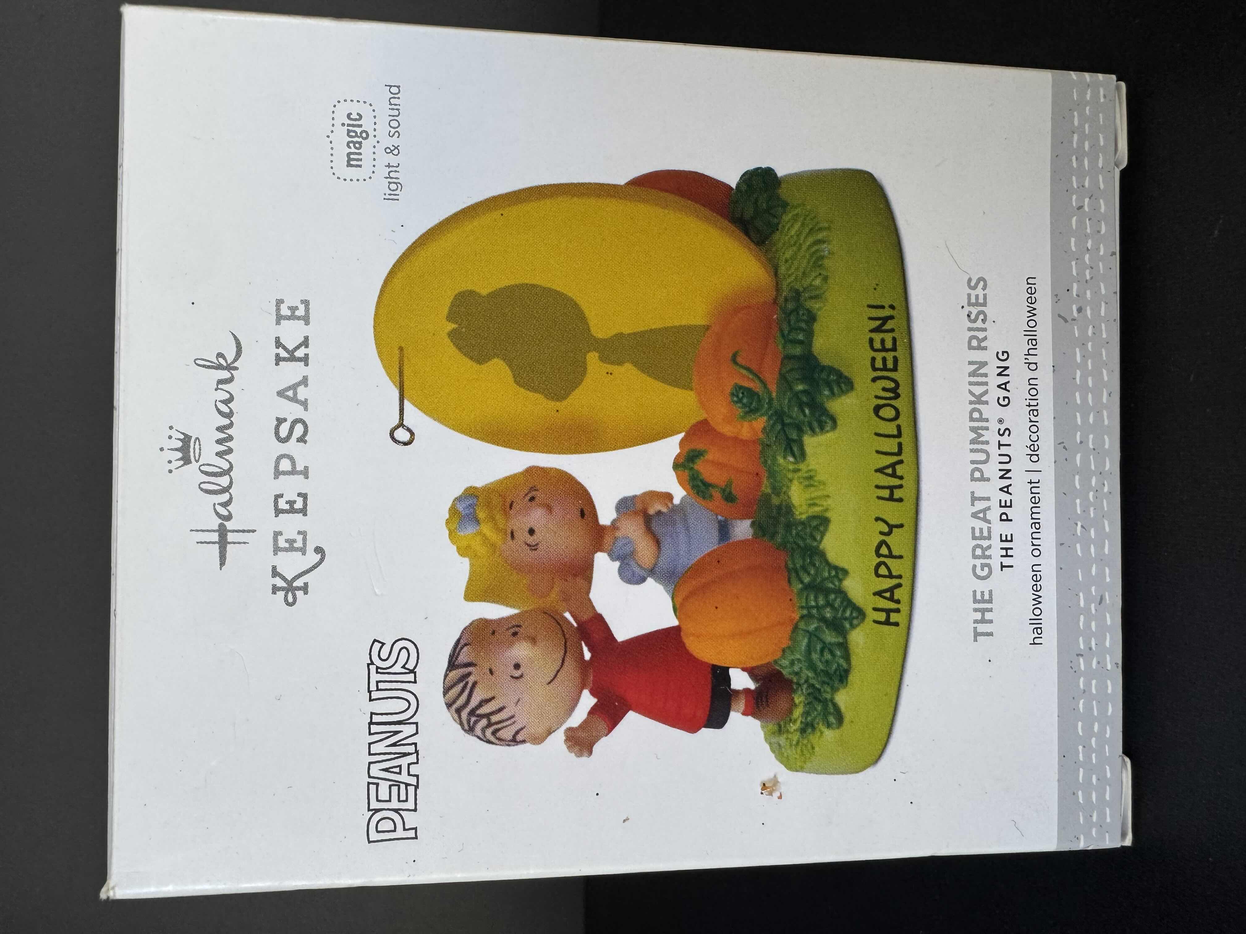 Photo 1 of 30
HALLMARK KEEPSAKE THE PEANUTS GANG “THE GREAT PUMPKIN RISES” HALLOWEEN ORNAMENT