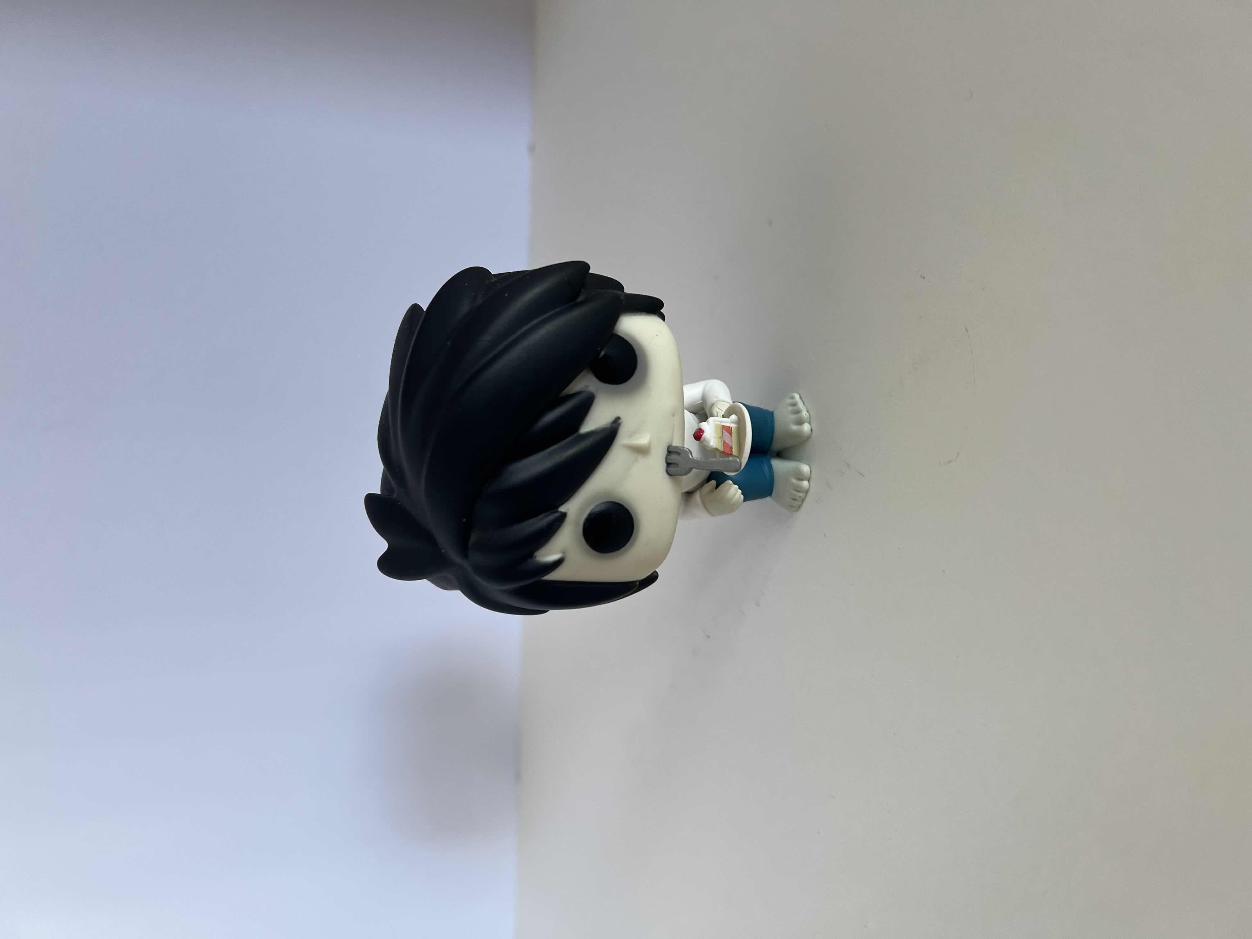Photo 1 of FUNKO-DEATH NOTE FUNKO POP 219 WITH CAKE. HOT TOPIC EXCLUSIVE. RARE.