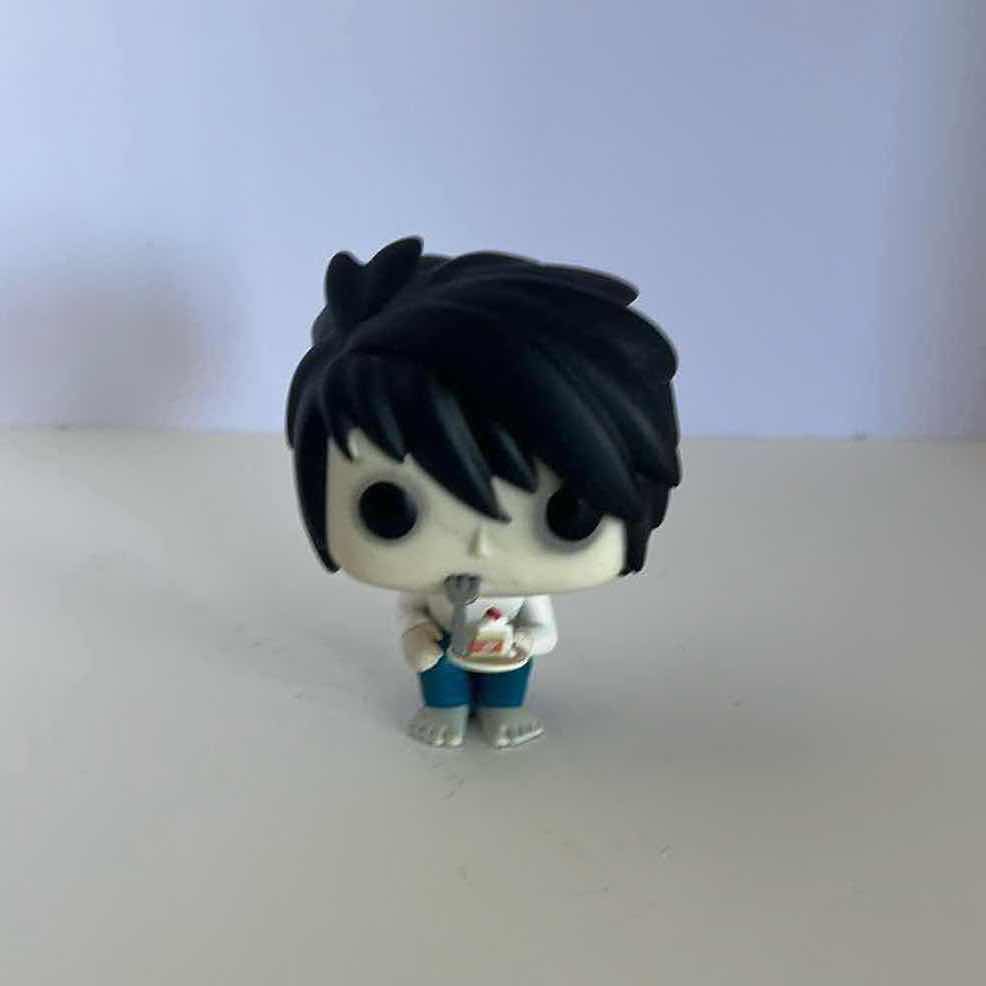 Photo 1 of FUNKO-DEATH NOTE FUNKO POP 219 WITH CAKE. HOT TOPIC EXCLUSIVE. RARE.