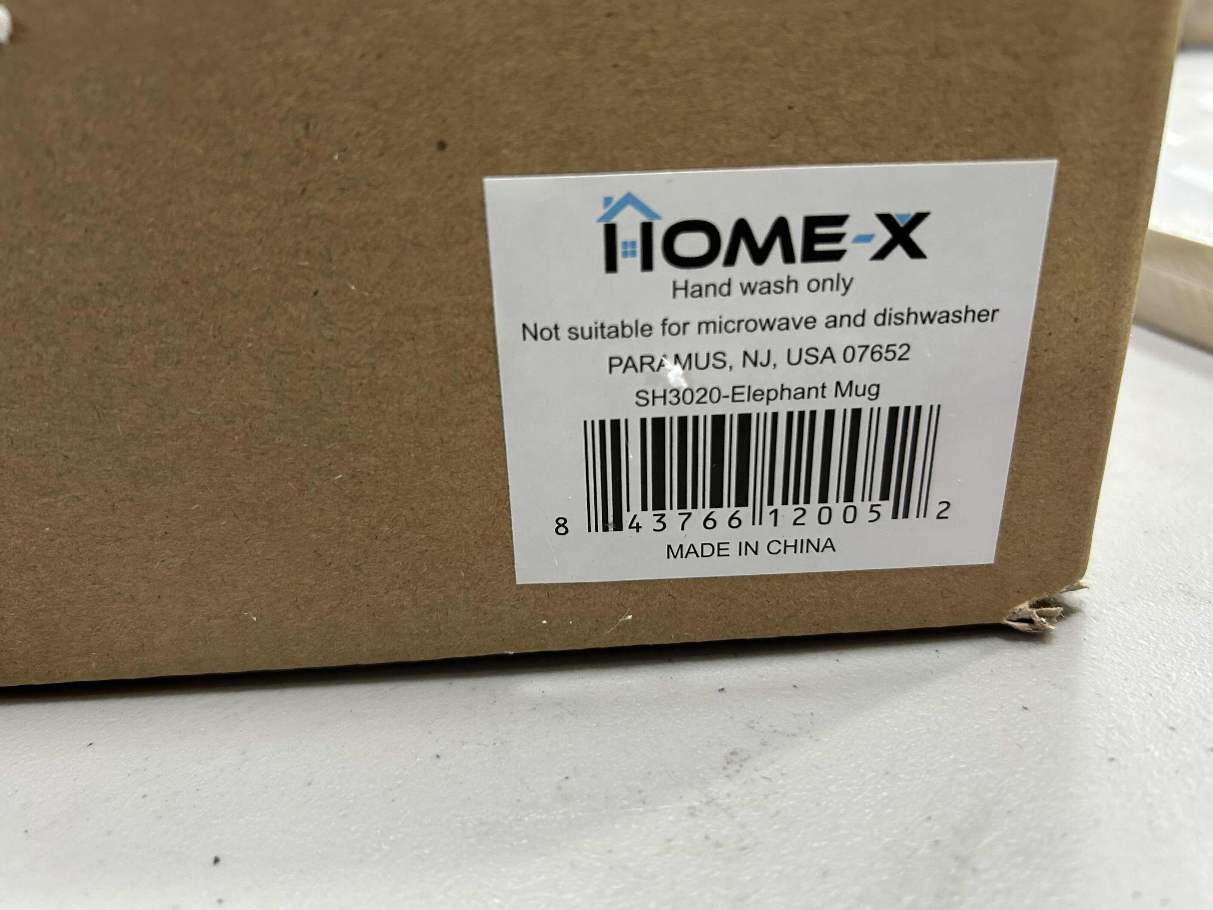 Photo 1 of 24 per carton, 11 cartons, selling as a pair 

132 total
196304-196435