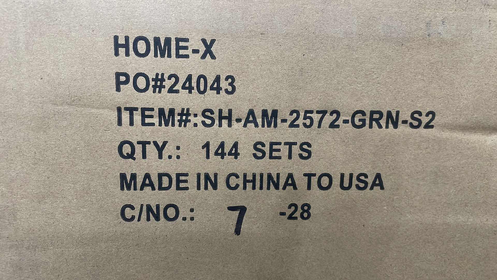 Photo 1 of CASE OF 144 HOME-X MINI SALT AND PEPPER SHAKERS PLASTIC WITH LIDS CAMPING TRAVEL LUNCHBOX SETS OF 2 GREEN