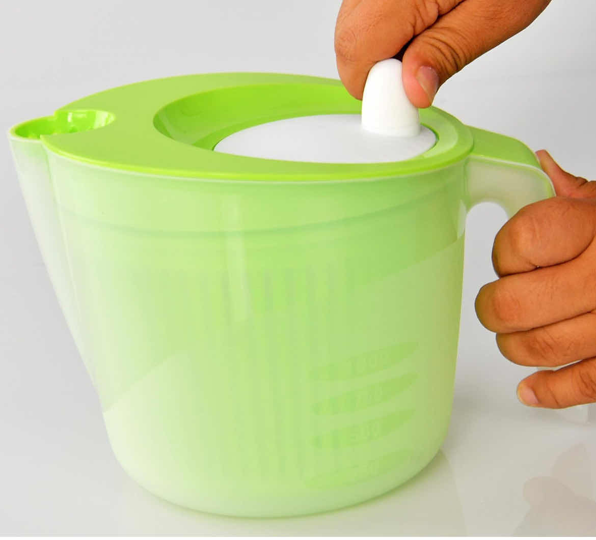 Photo 1 of CASE OF 9 HOME-X SALAD SPINNERS W POURING SPOUT & REMOVABLE SPINNING BASKET