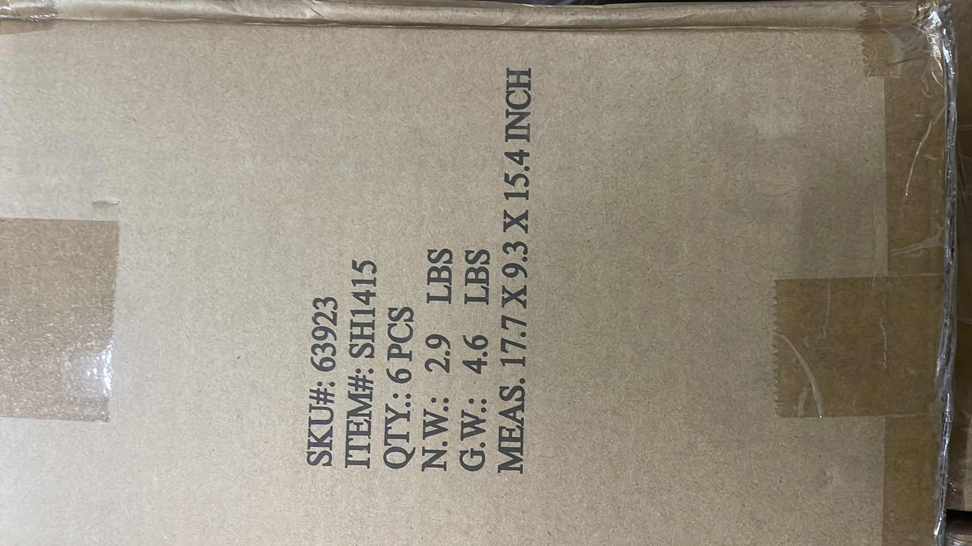 Photo 4 of CASE OF 6 LETTUCE KEEPER - BPA-FREE LETTUCE KEEPER FOR REFRIGERATOR TO KEEP SALADS AND VEGETABLES FRESH - 7" X 8" LETTUCE CRISPER WITH DRAINAGE RESERVOIR - CLEAR SEE-THROUGH VEGETABLE AND FRUIT CRISPER