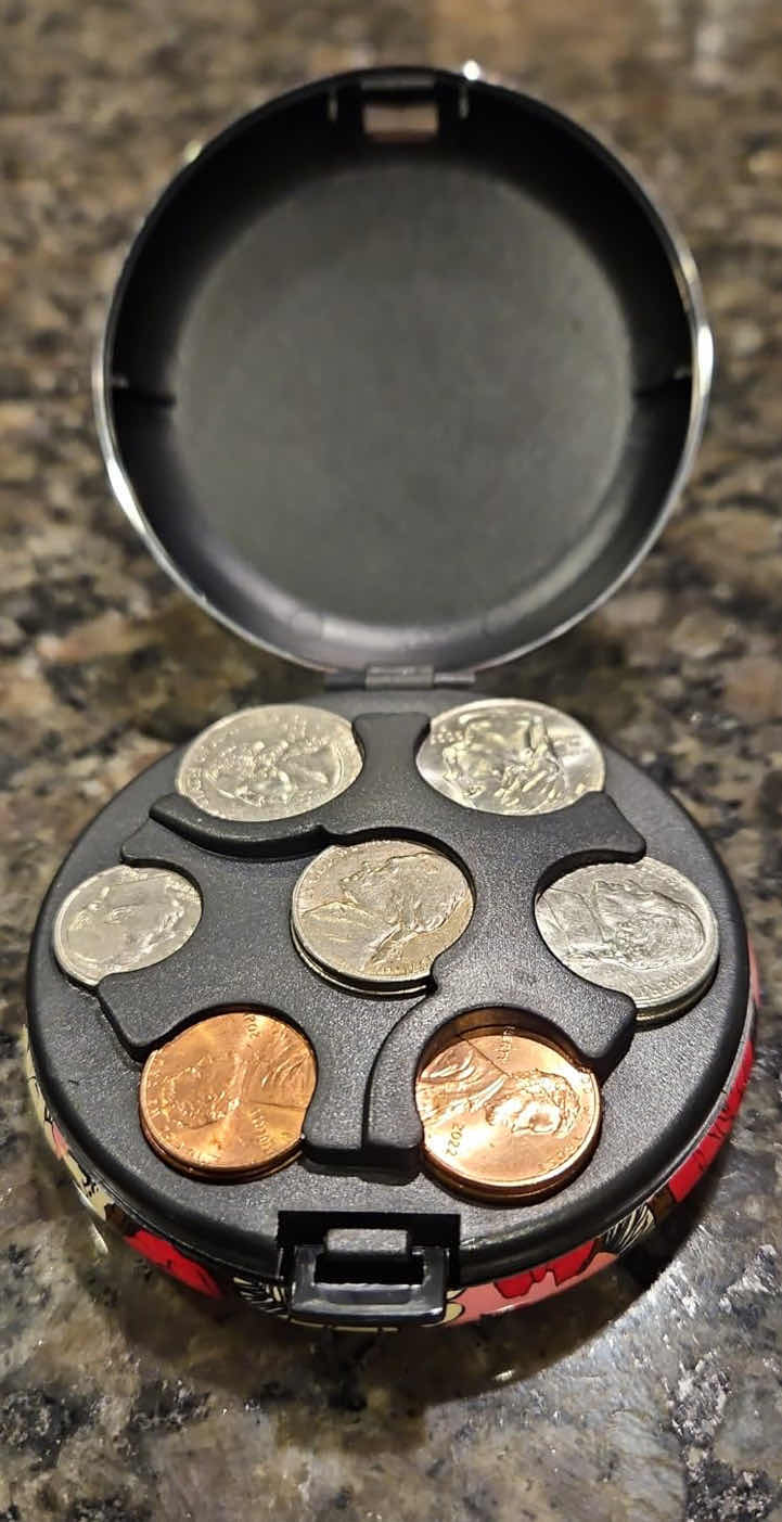 Photo 1 of NEW BOX OF HOME-X PORTABLE COIN HOLDER/DISPENSER, FLORAL (APPROX 25 PCS)