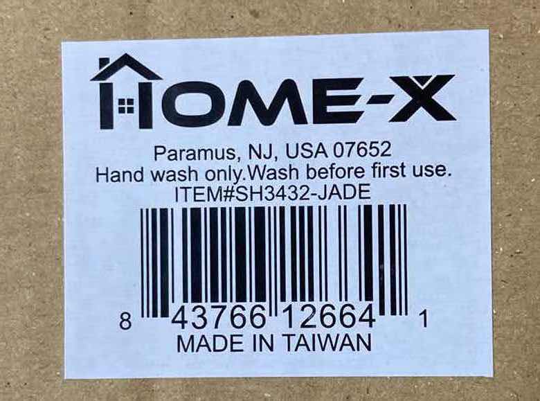 Photo 1 of NEW CASE HOME-X RETRO JADEITE CRYSTAL SALT & PEPPER SHAKER (BOX OF 24 SETS)