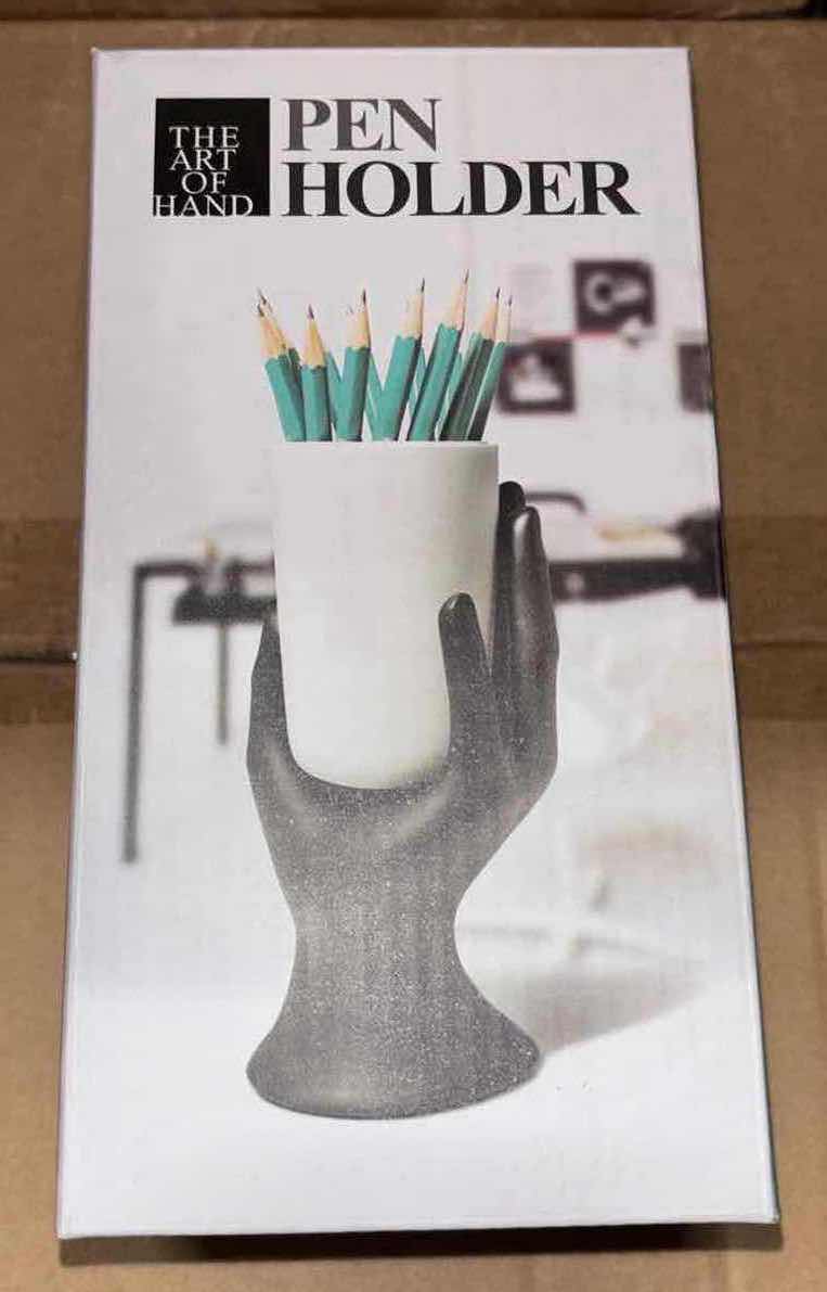 Photo 1 of NEW CASE OF ARAD THE ART OF HAND PEN/PENCIL HOLDER, BLACK/GREEN (12 PCS/CASE)