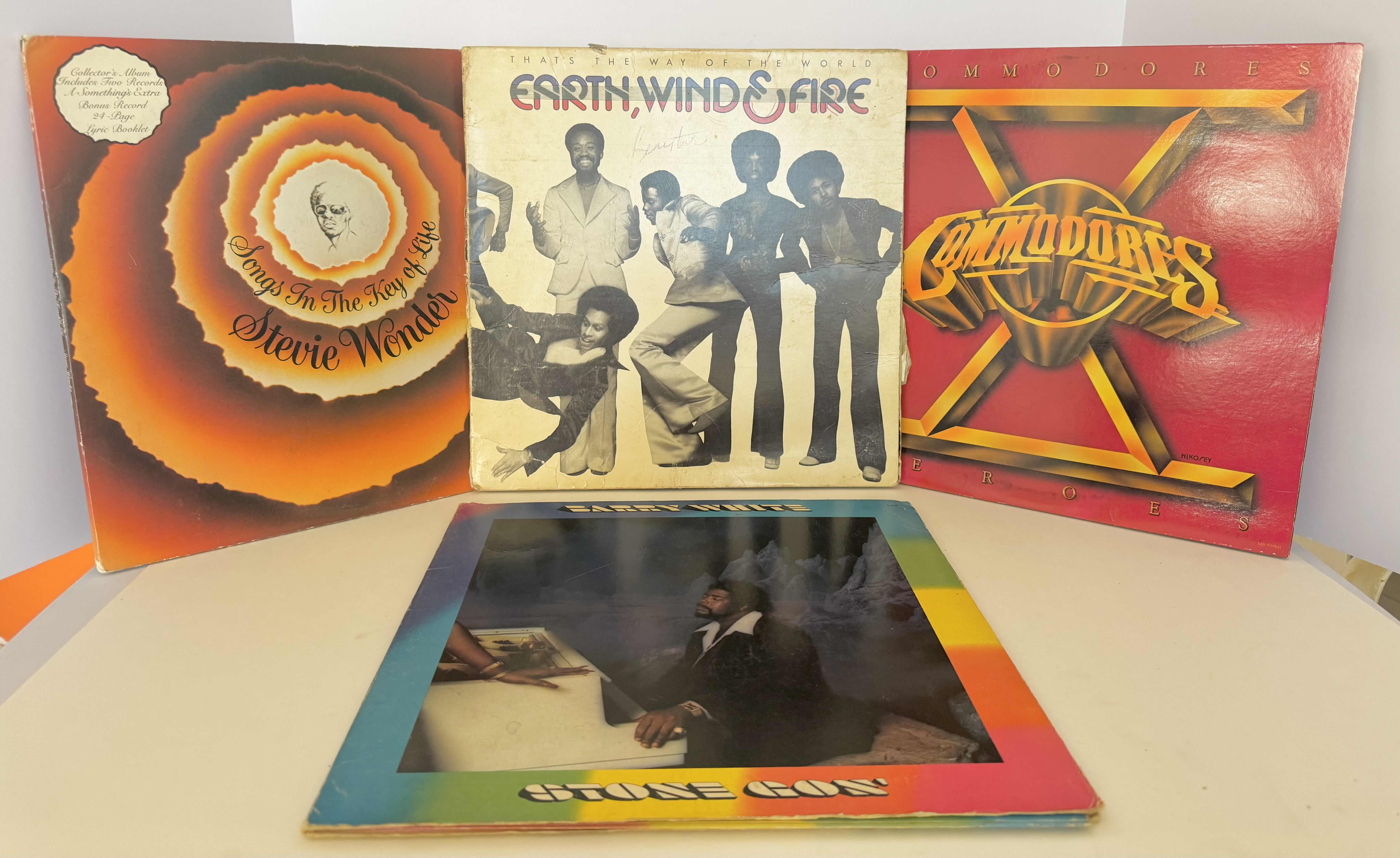 Photo 1 of VINTAGE VINYL RECORD COLLECTION VARIOUS ARTISTS. MOTOWN AND R&B