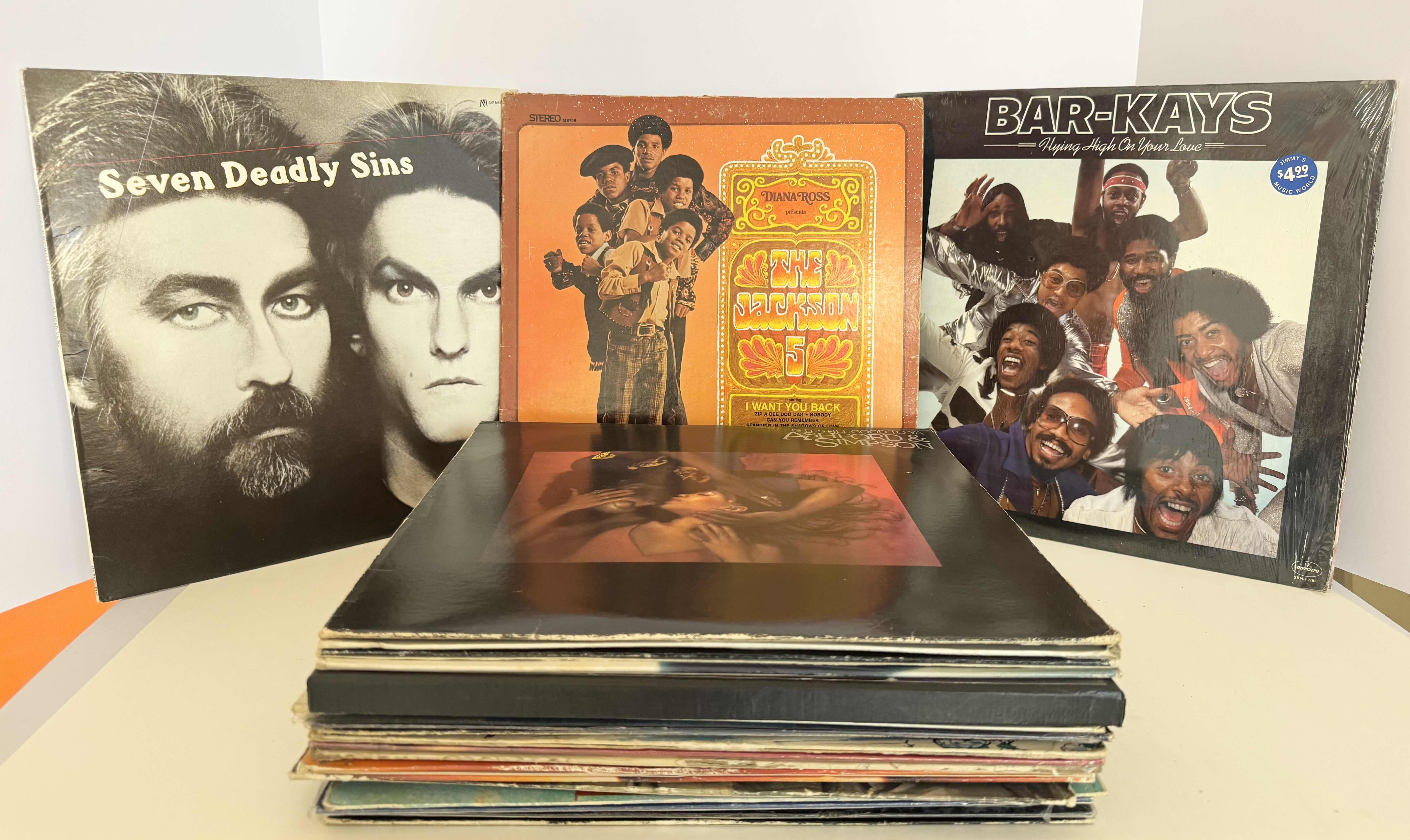 Photo 1 of VINTAGE VINYL RECORD COLLECTION. VARIOUS ARTISTS, MOTOWN AND R&B.