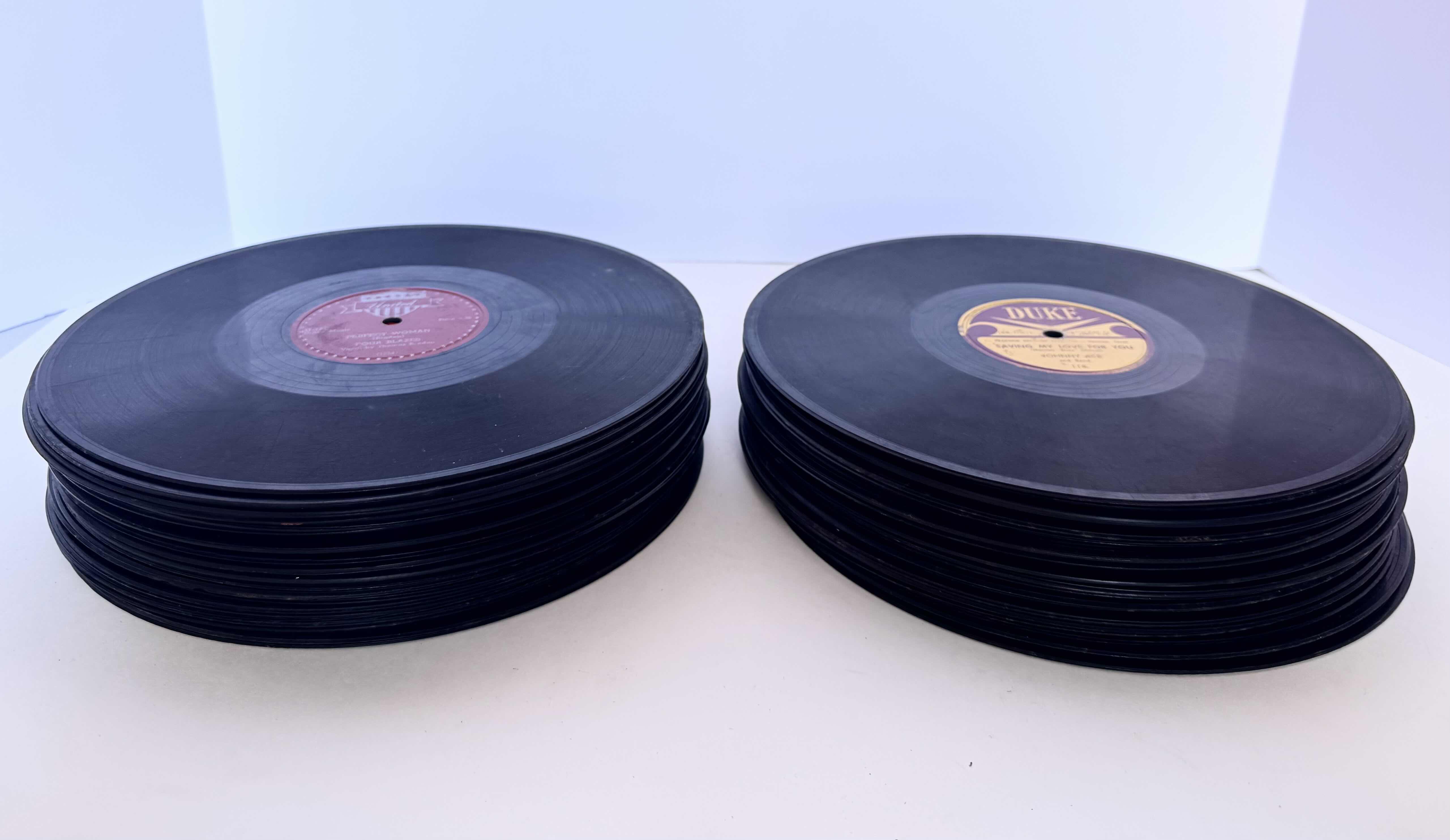 Photo 3 of VINYL RECORD COLLECTION VARIOUS ARTISTS. sEVERAL GENRES, MOSTLY R&B.