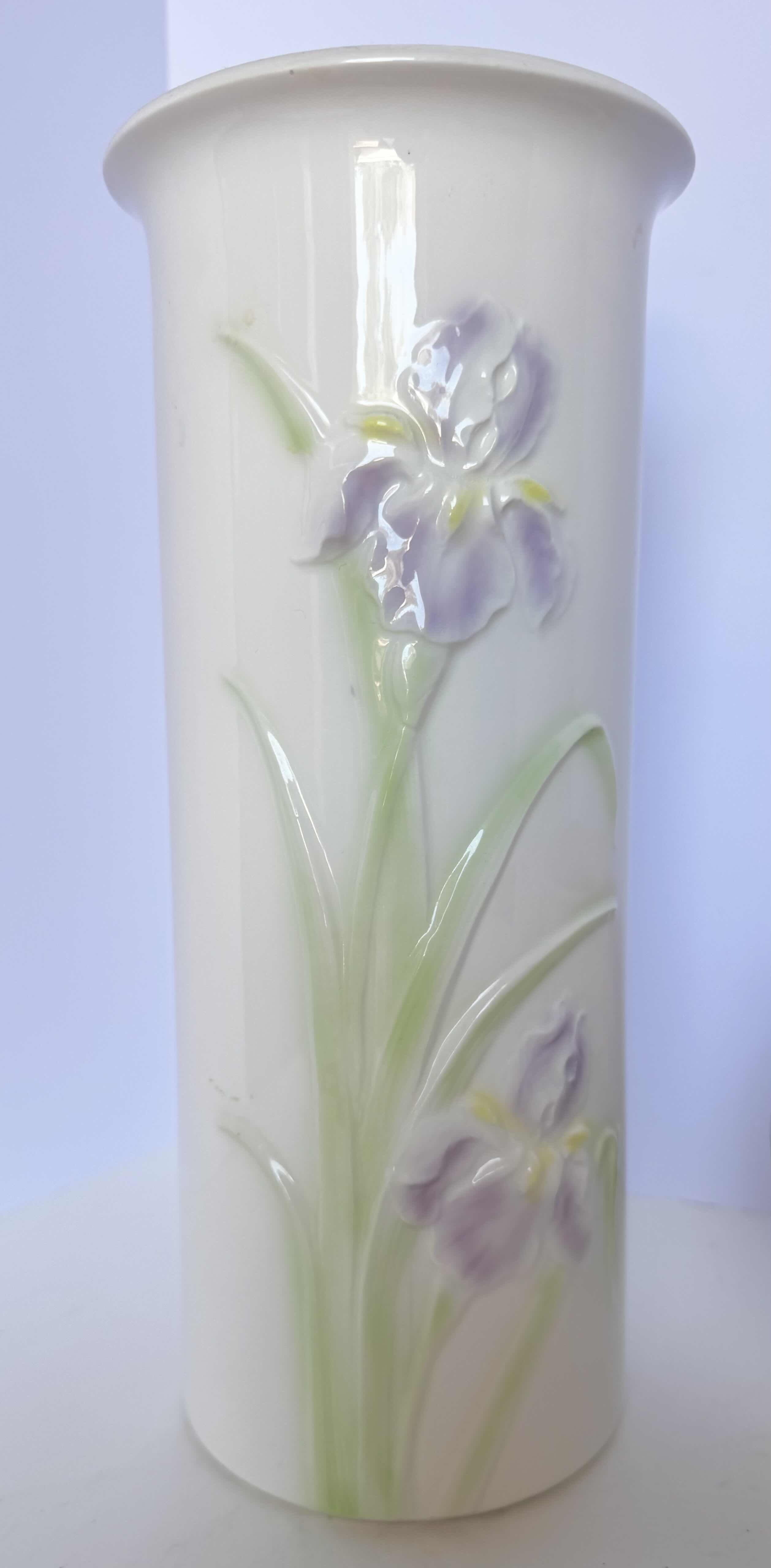 Photo 1 of ASSORTED DECORATIVE CERAMIC PIECES