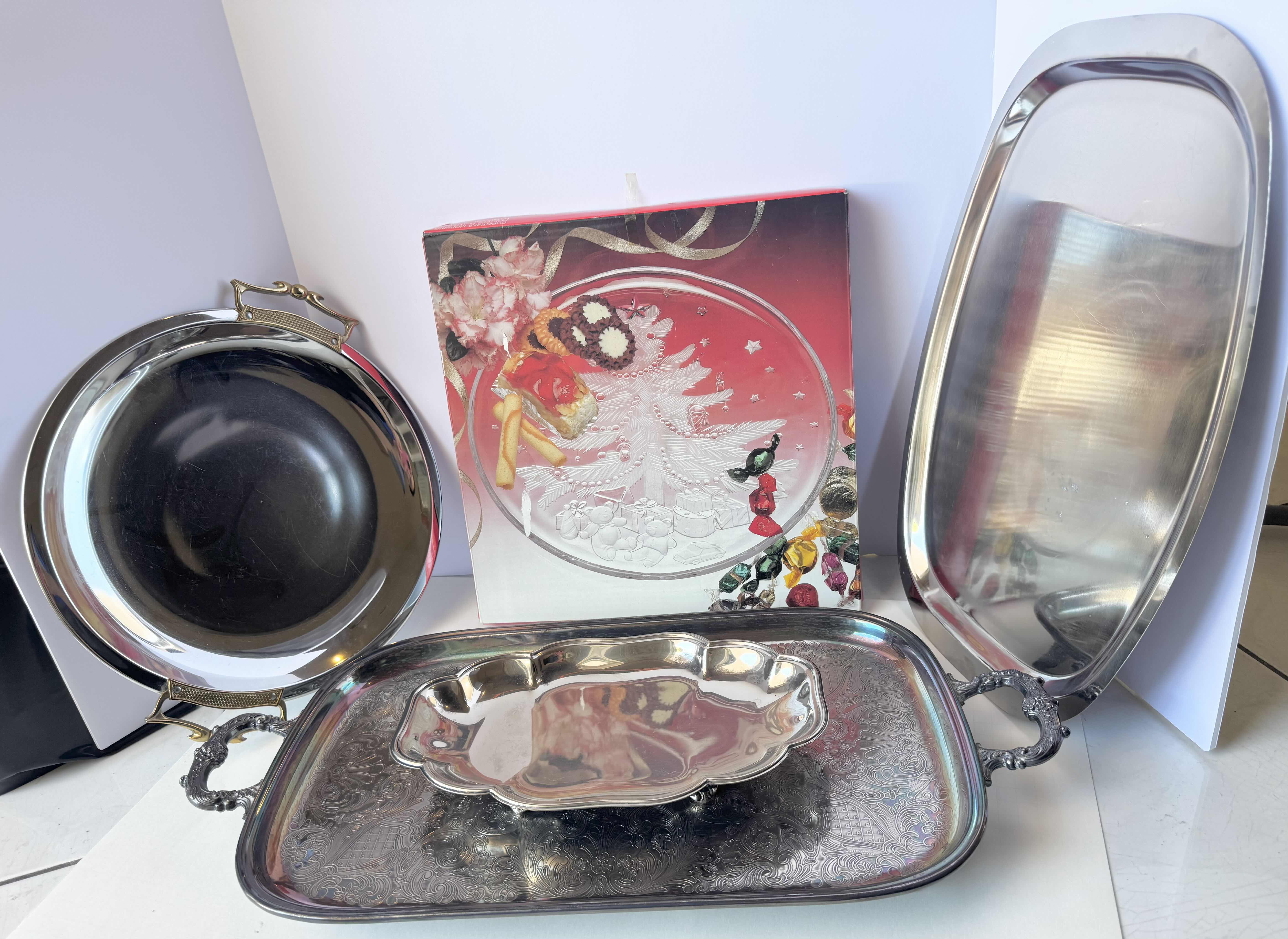 Photo 1 of ASSORTED DECORATIVE SERVING TRAYS, 5 ITEMS