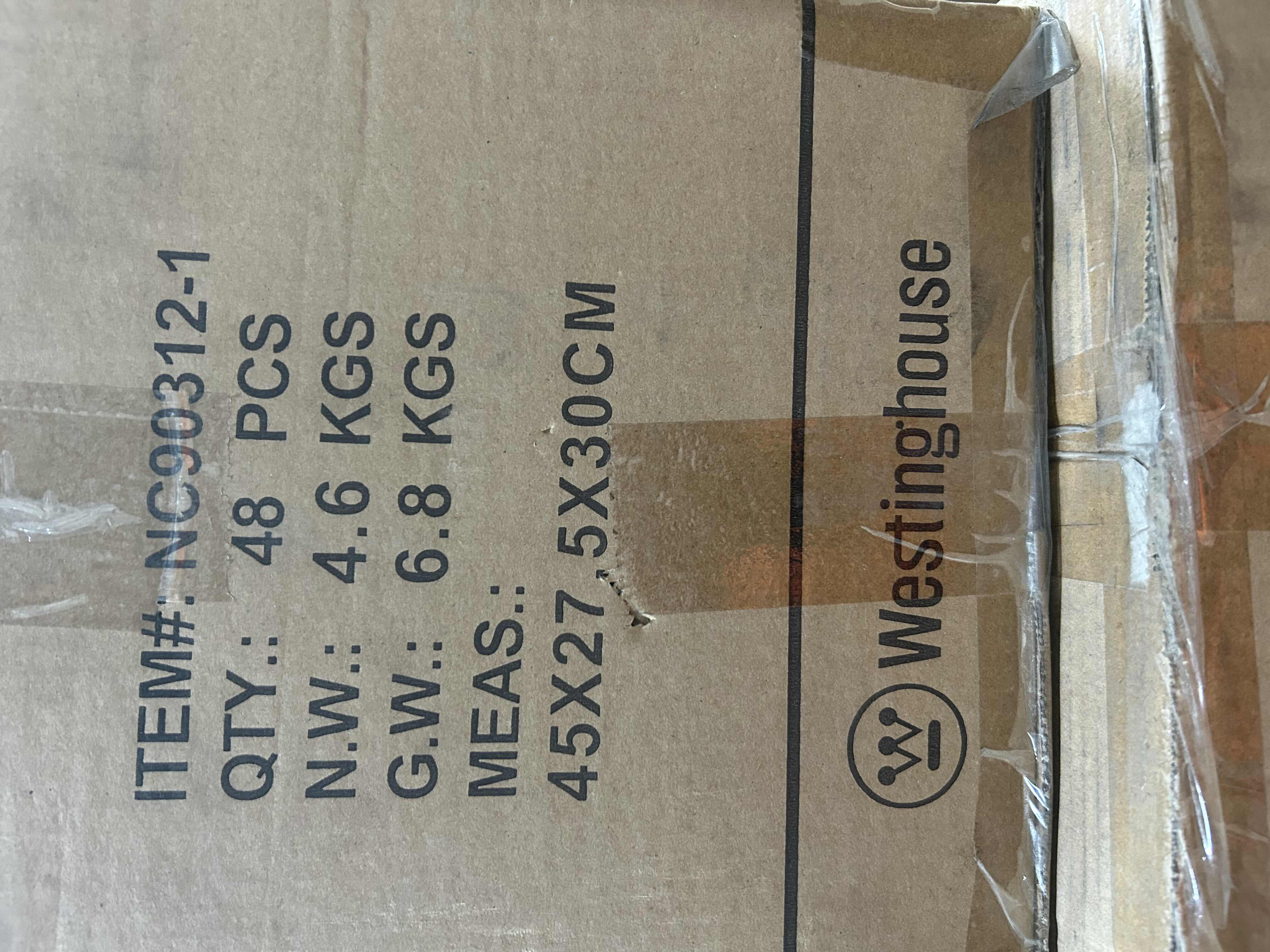 Photo 1 of BRAND NEW CASE OF OUTLET SPLITTER MULTIPLE GROUNDED TRIPLE PLUG OUTLET ADAPTER WITH ON OFF SWITCH