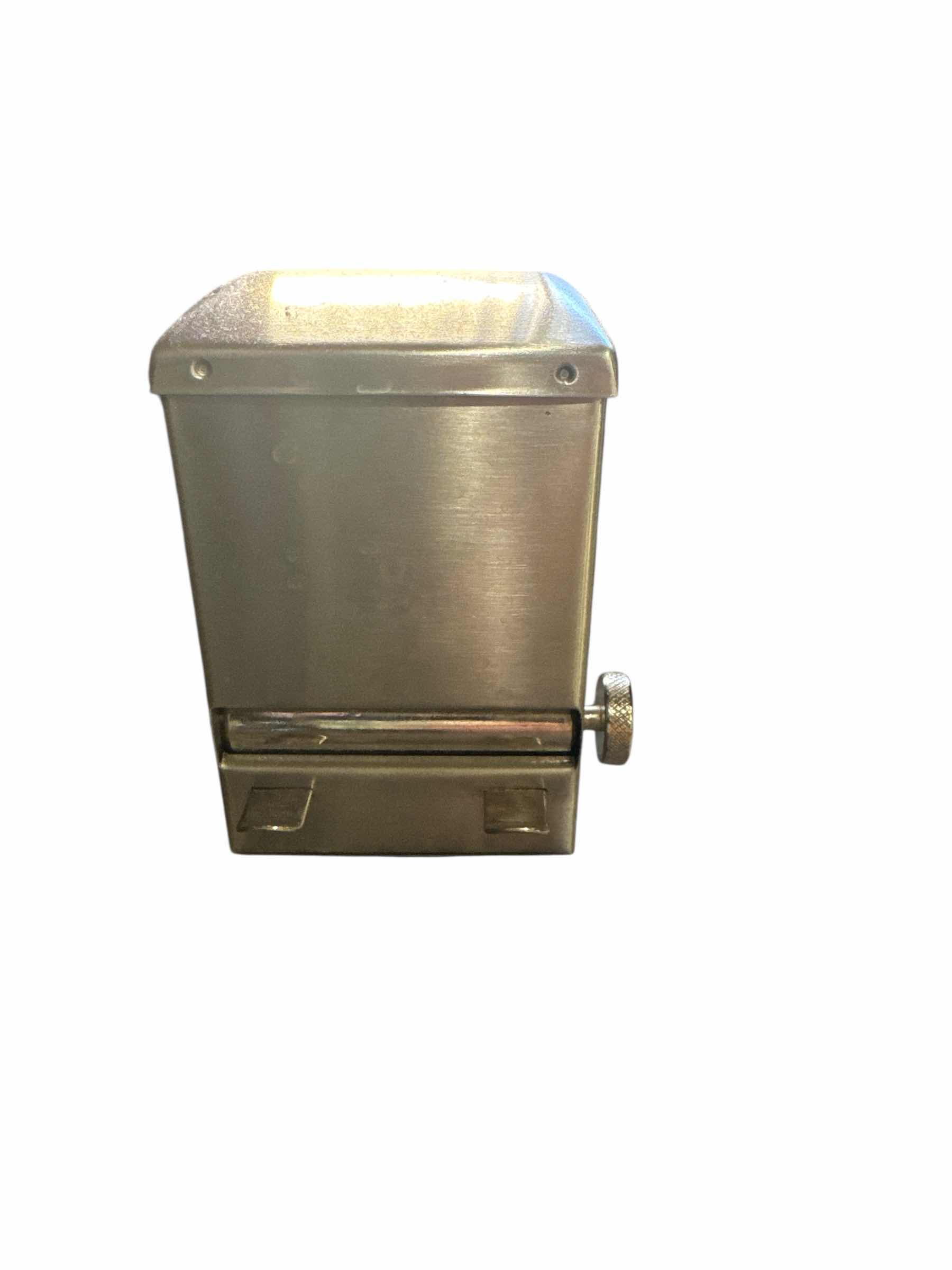 Photo 1 of 3 KITCHEN ITEMS: KNIFE BLOCK, BOWL, & TOOTHPICK DISPENSER