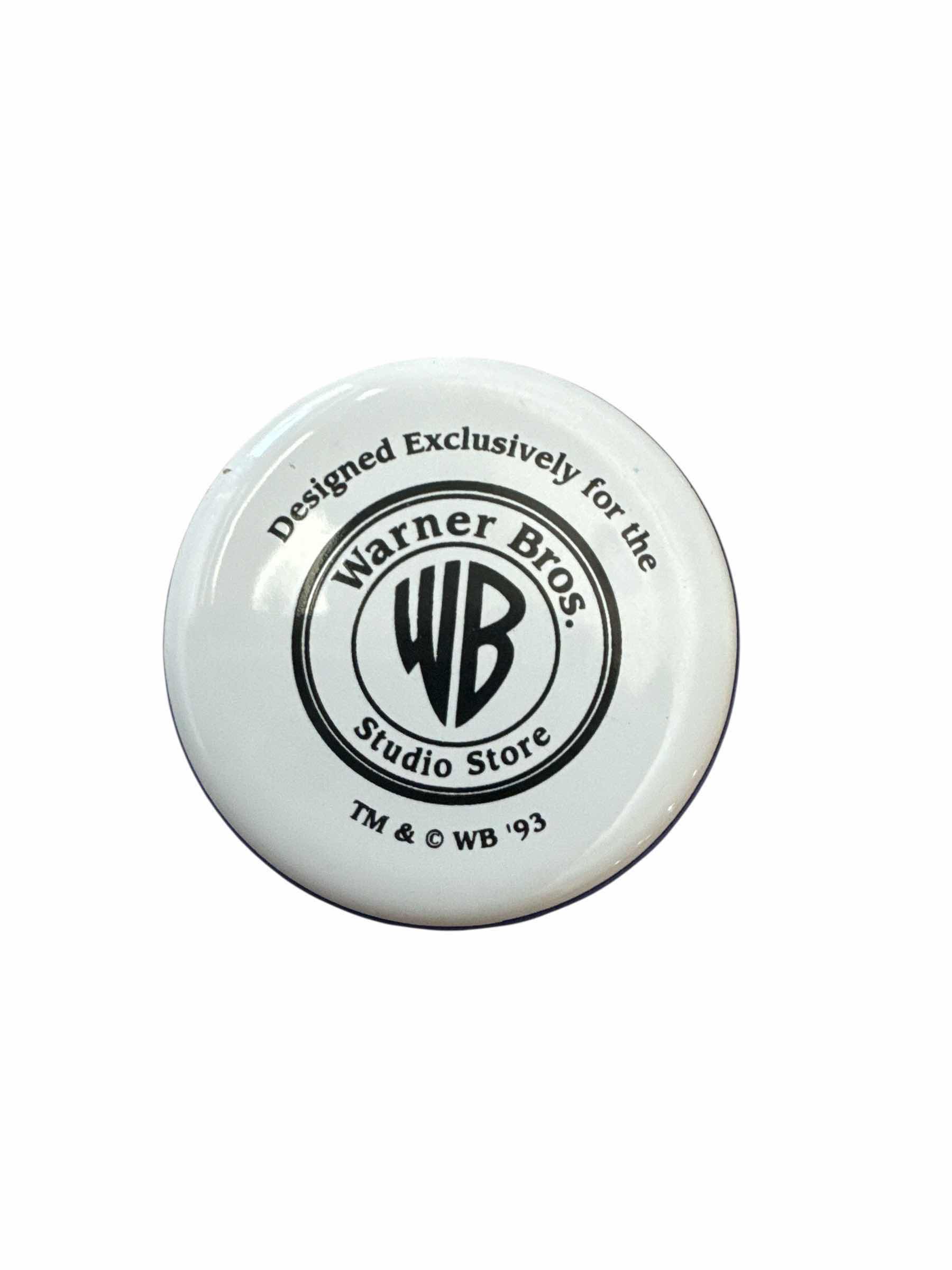 Photo 3 of 225 

HALCYON DAYS ENAMEL CONNECTICUT RABBIT KING ARTHURS COURT BUGS BUNNY W.B.