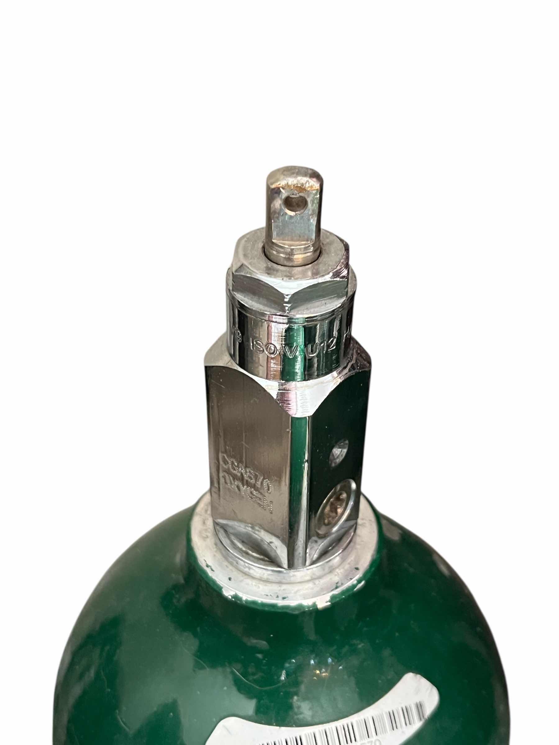 Photo 1 of OXYGEN COMPRESSED USBUN1072 MEDICAL GAS TANK 4.5” X 29”