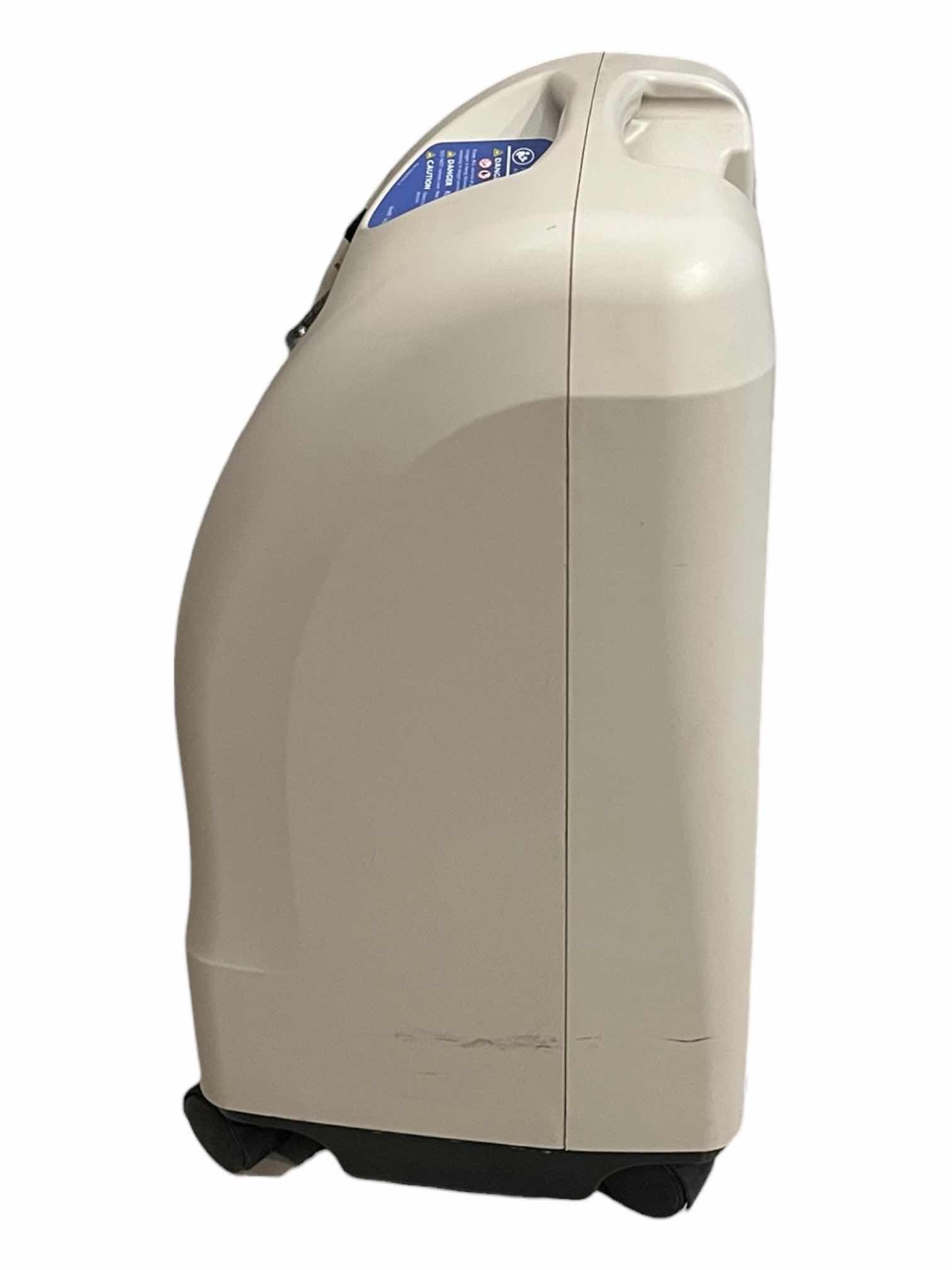 Photo 1 of INVACARE PERFECT O2 AT HOME 5LITER OXYGEN CONCENTRATER