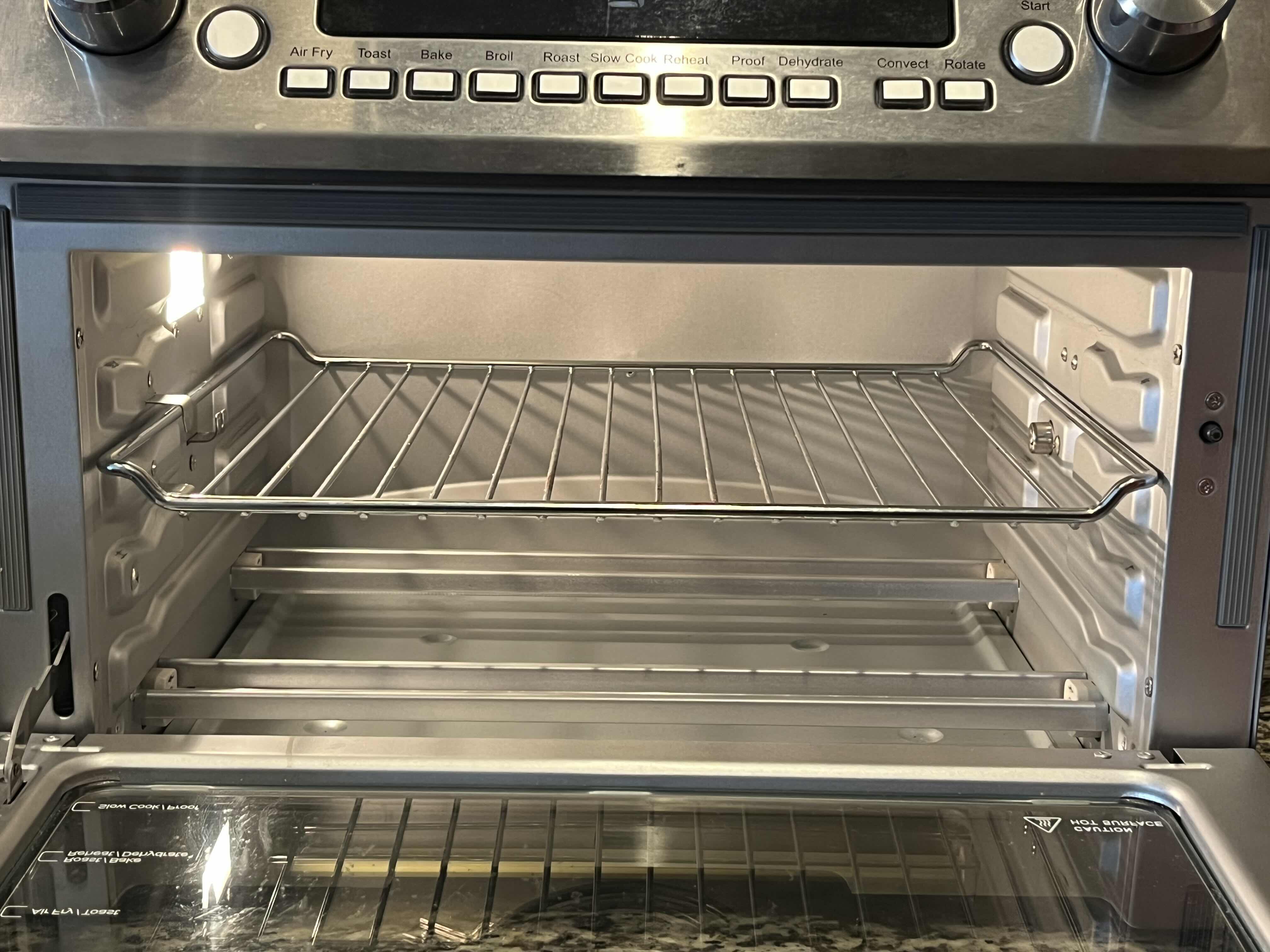 Photo 1 of INSTANT OMNI PLUS MULTIFUNCTION TOASTER OVEN OMNIPLUS26