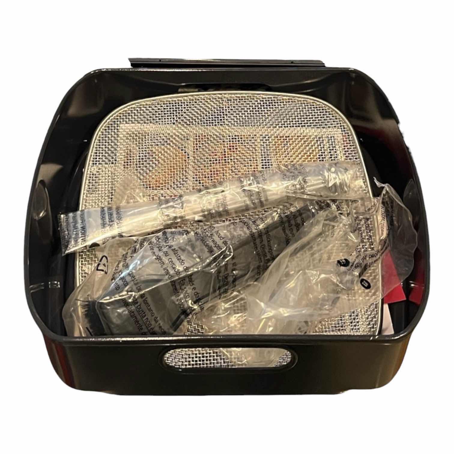 Photo 1 of NINJA FOODI MULTIFUNCTION GRILL W ACCESSORIES AG302JM1