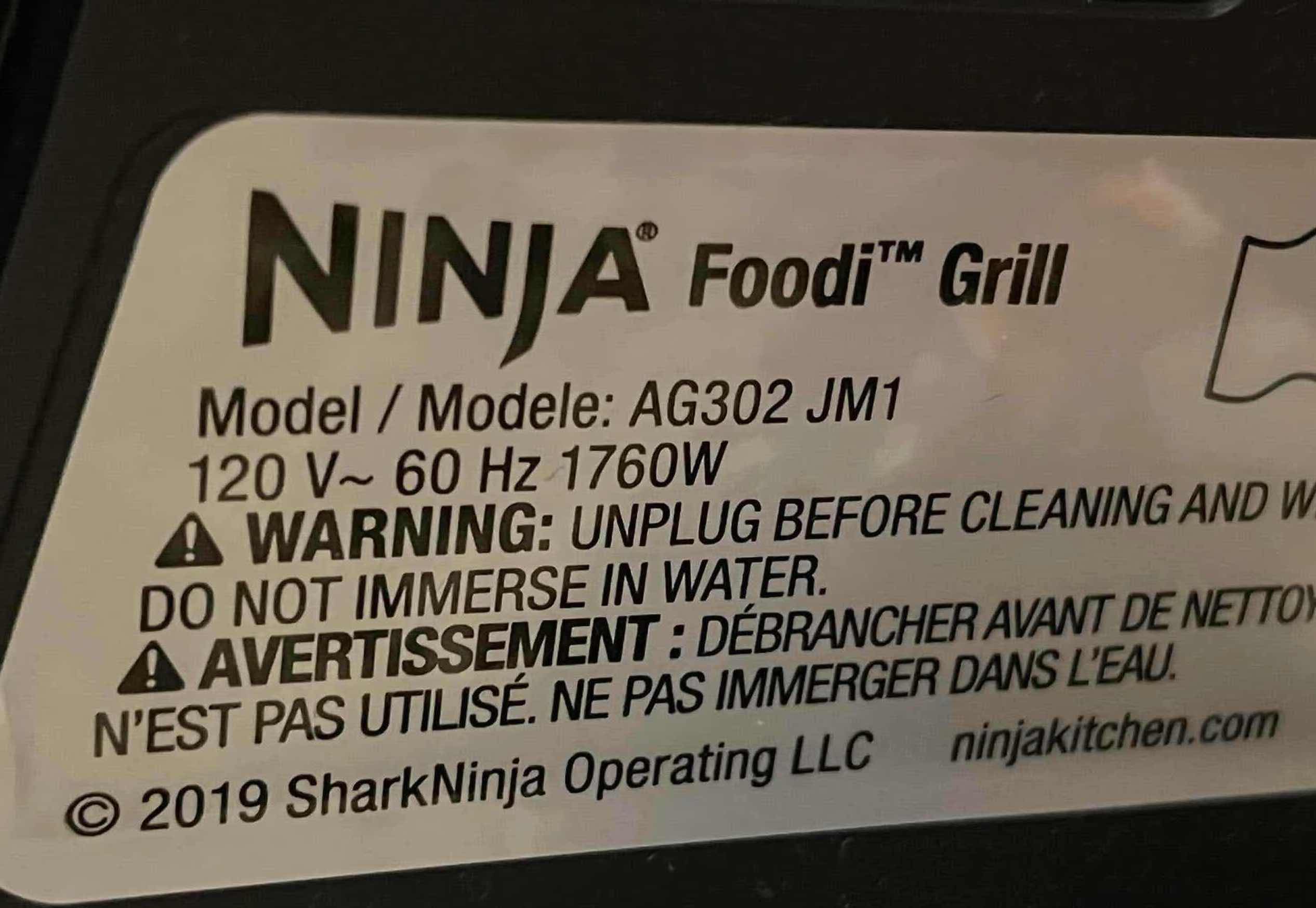 Photo 1 of NINJA FOODI MULTIFUNCTION GRILL W ACCESSORIES AG302JM1