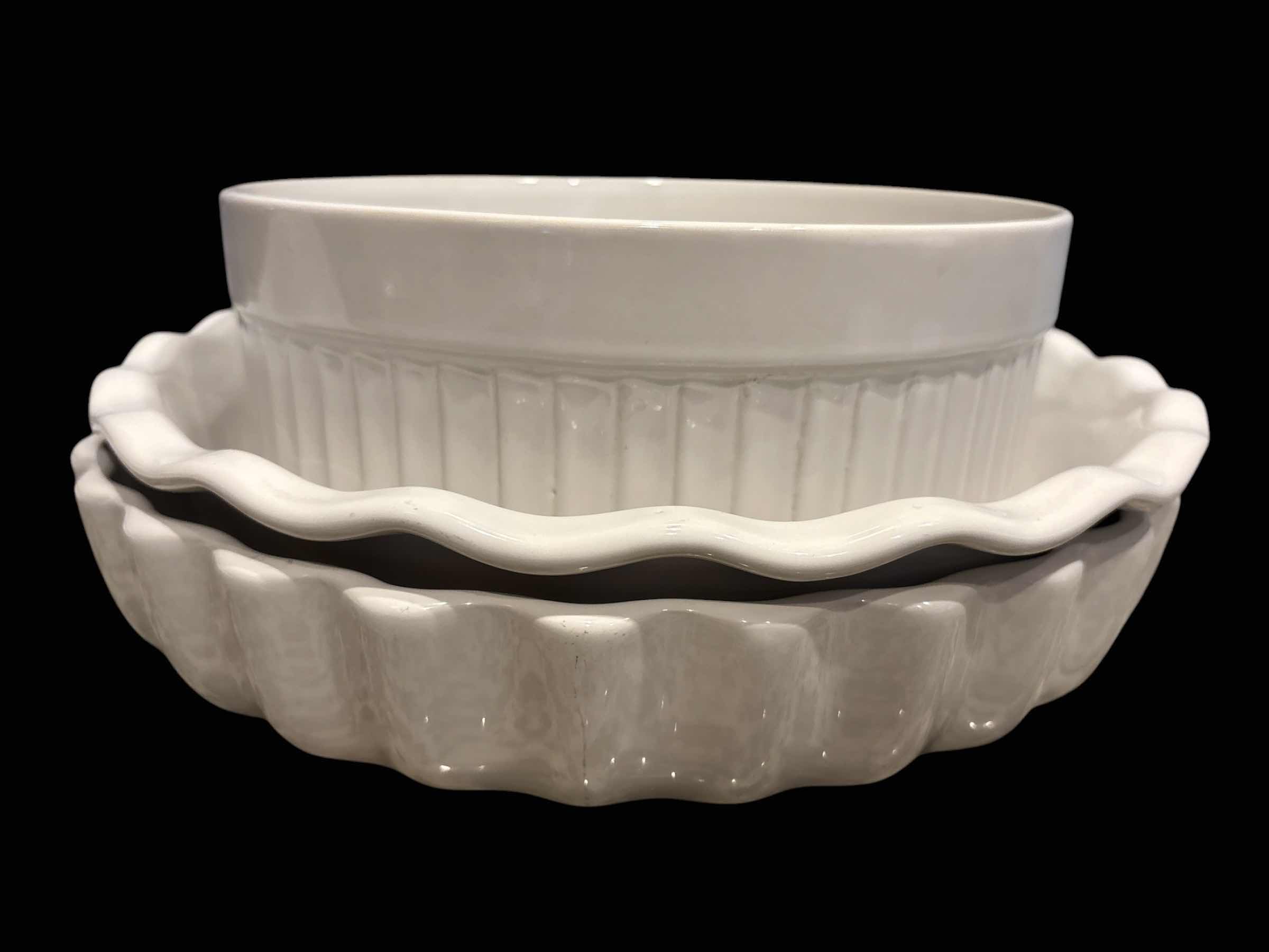 Photo 1 of COOKING CLASSICS 3 PC BAKING DISH SET, WHITE (READ NOTES)