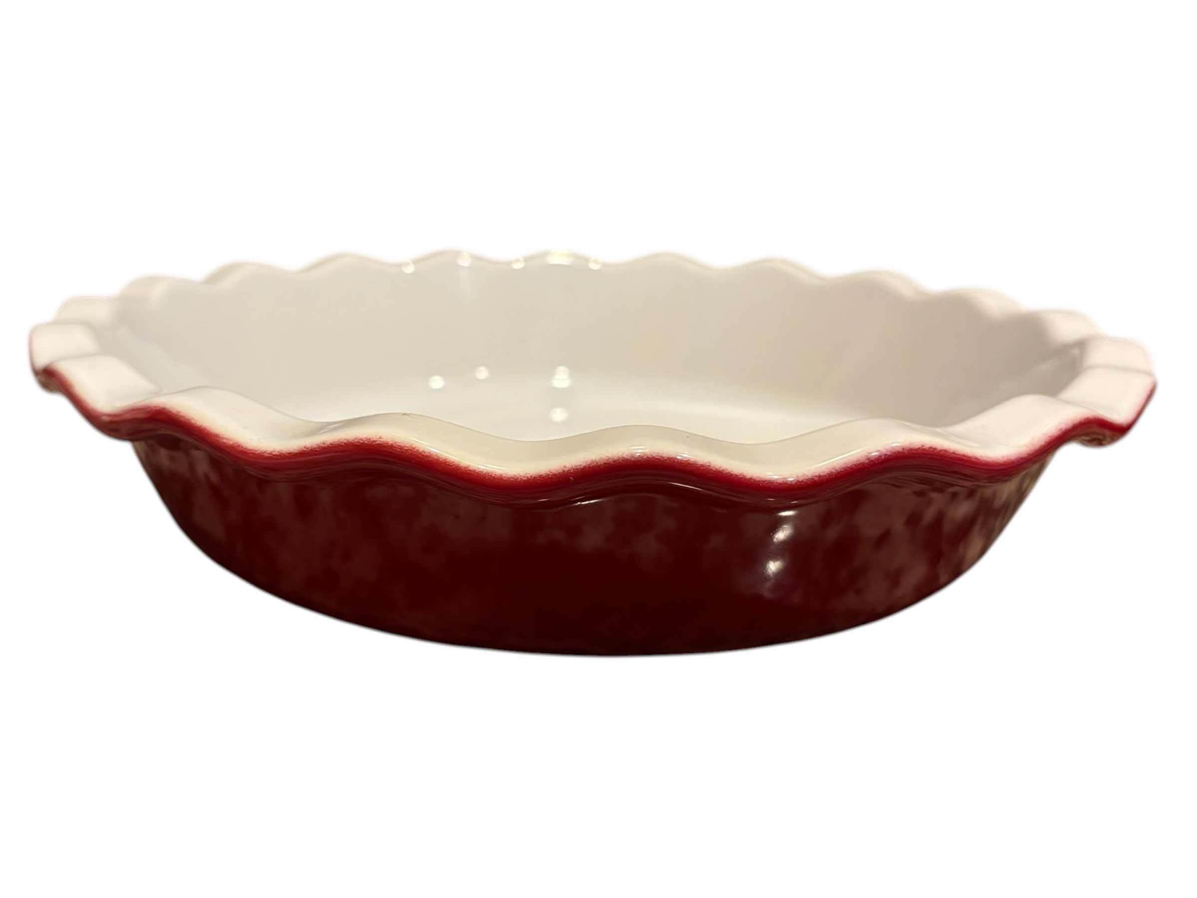 Photo 1 of EMILE HENRY MODERN CLASSICS 9” PIE DISH, RED