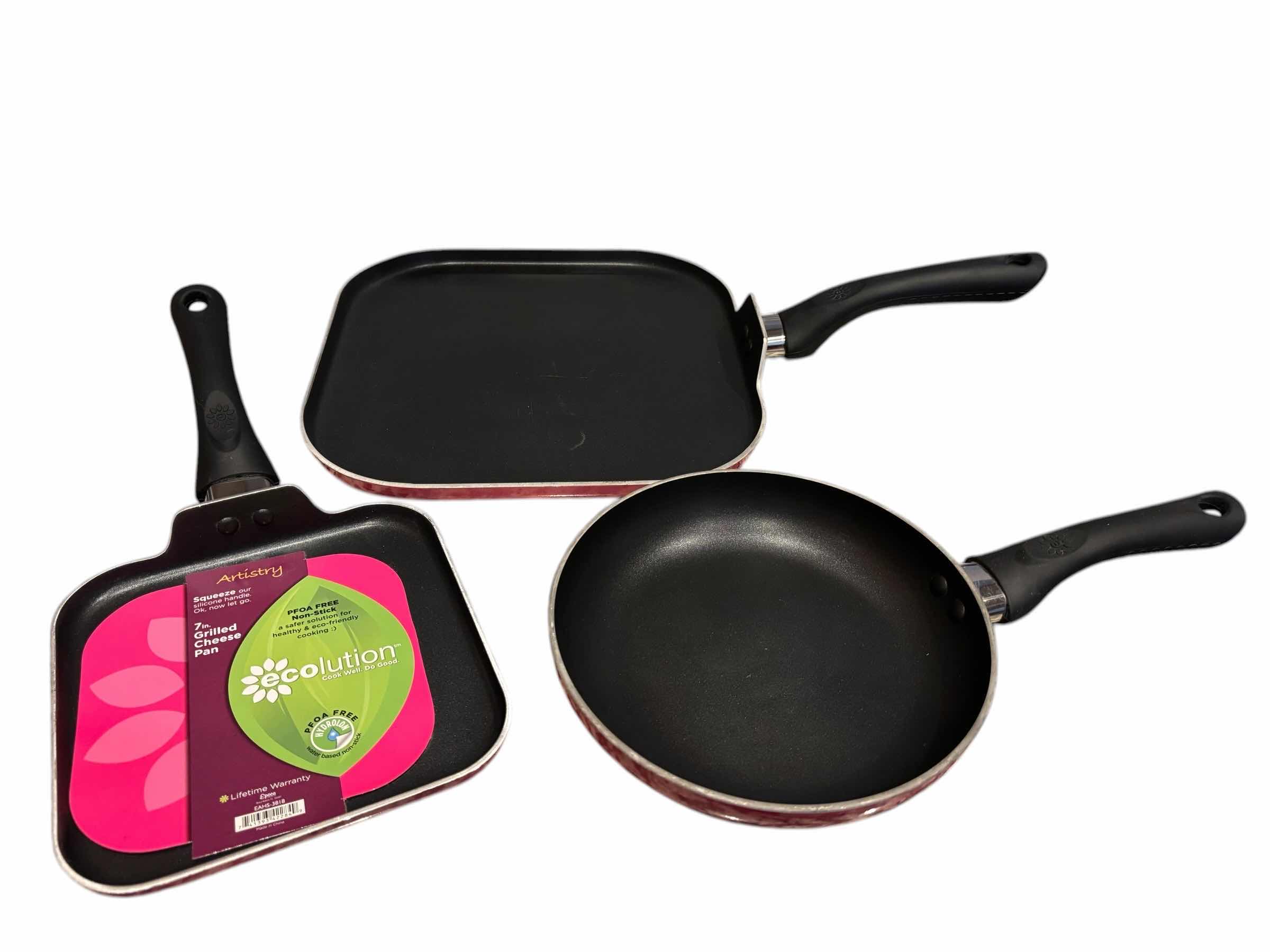 Photo 1 of ARTISTRY ECOLUTION 3 PC NON-STICK SKILLET SET, PINK (READ NOTES) $90