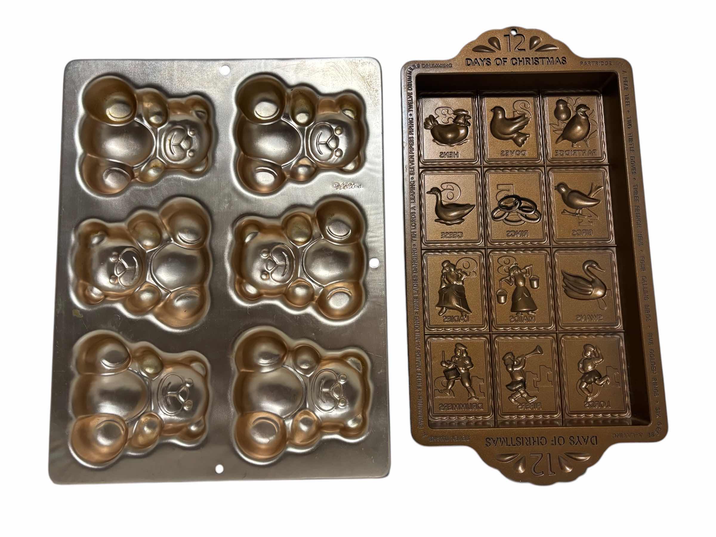 Photo 1 of 2 PC FESTIVE BAKEWARE PANS (READ NOTES) $45