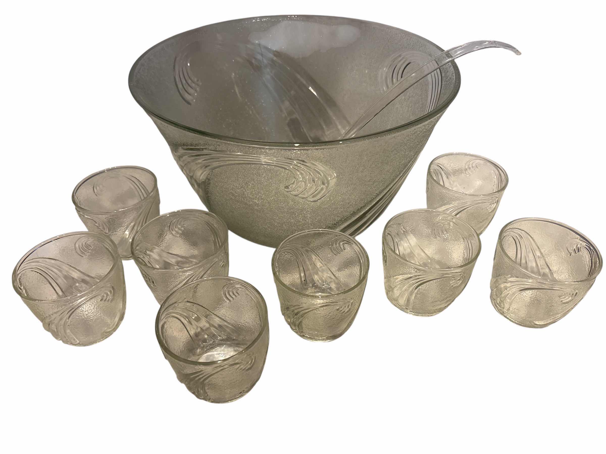 Photo 1 of JUBILEE PARTY PUNCHBOWL WITH 8 CUPS AND LADLE 11.5”