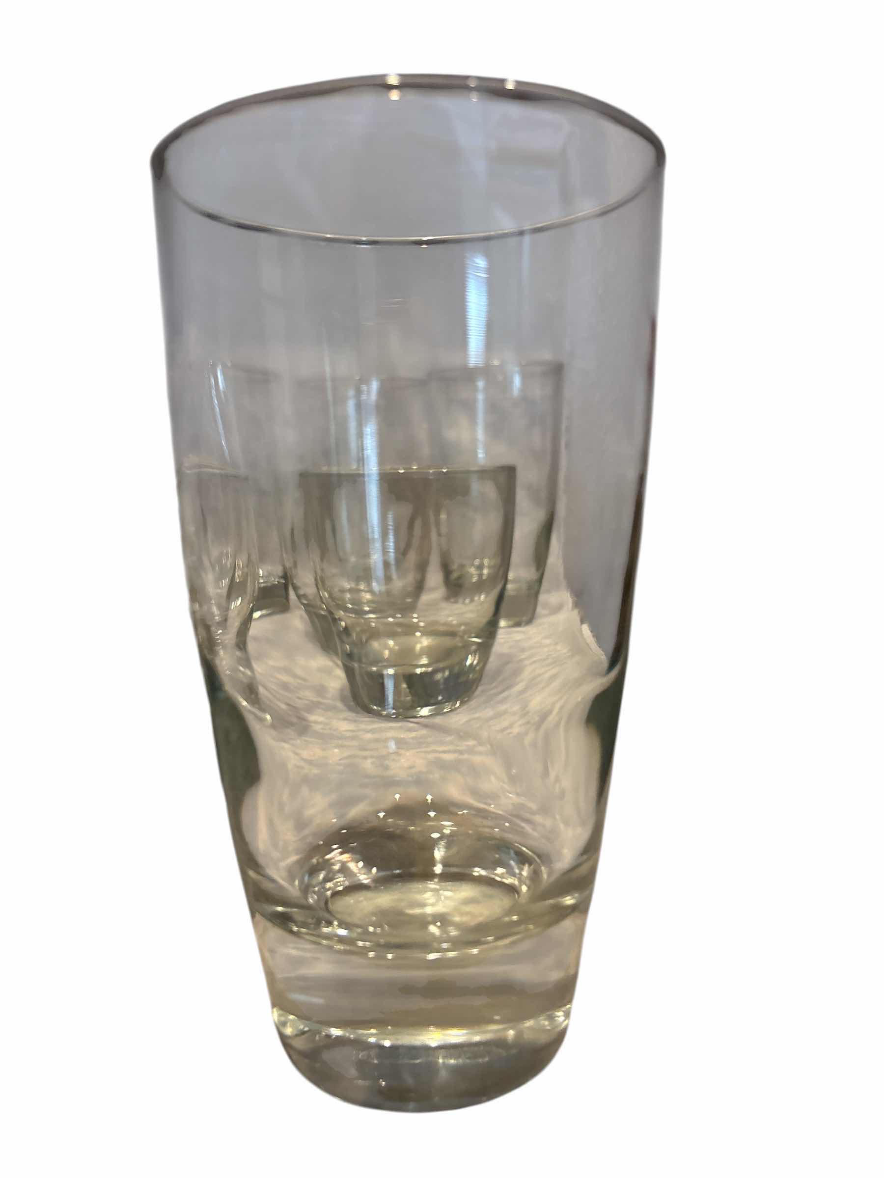 Photo 1 of GLASS DRINK-WARE H6” (15)