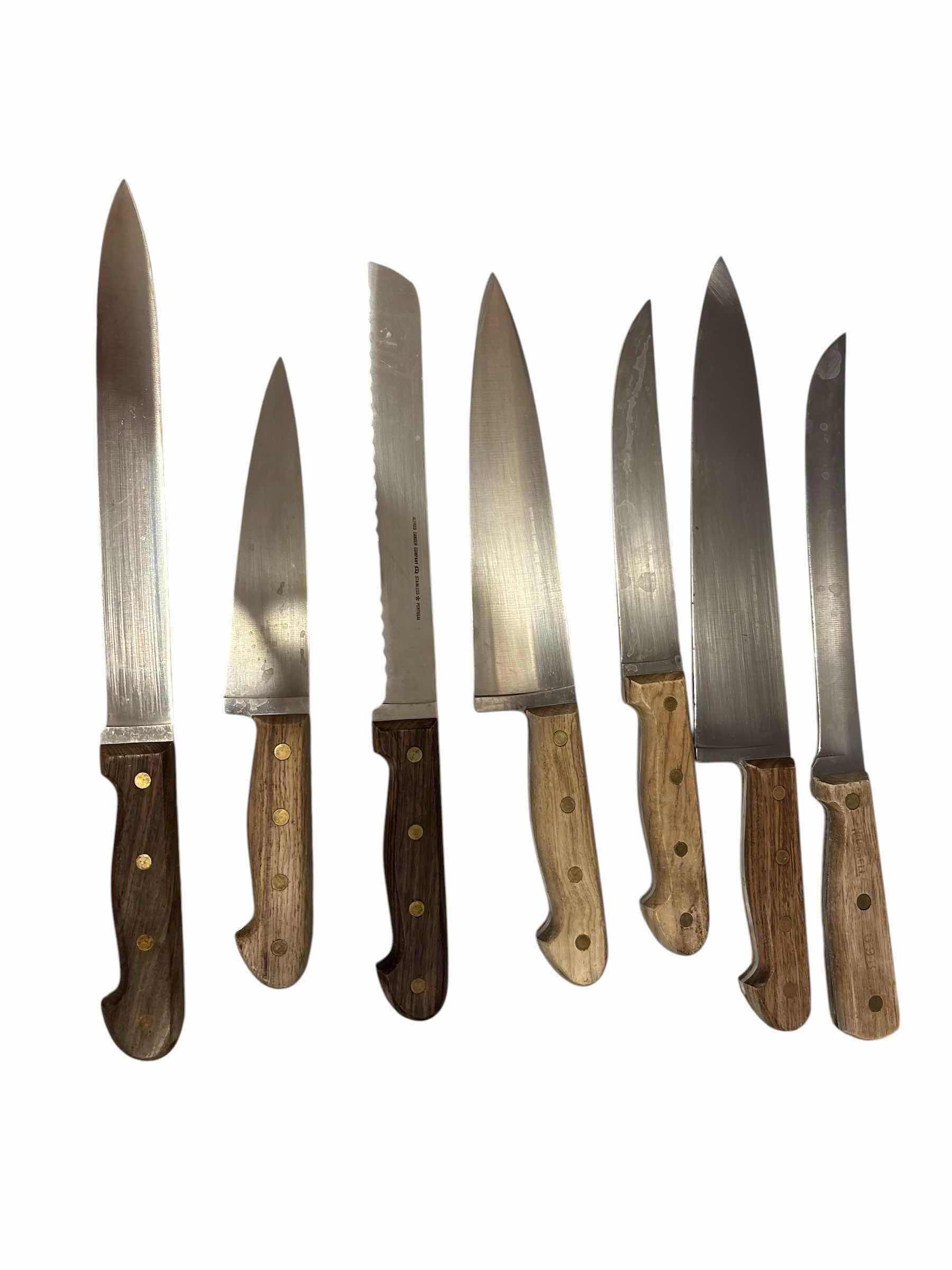 Photo 1 of KNIVES WITH WOODEN STORAGE HOLDER (7)PCS