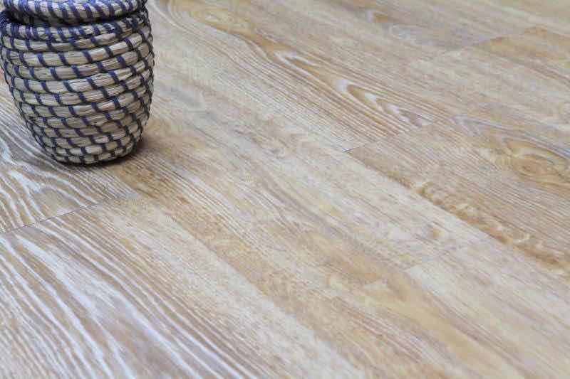 Photo 1 of MODERN SURFACE ESSENTIAL GOLDEN PECAN FINISH GLUE DOWN LUXURY VINYL PLANK 6” X 36“ (36SQFT PER CASES/65 CASES) READ NOTES $6997