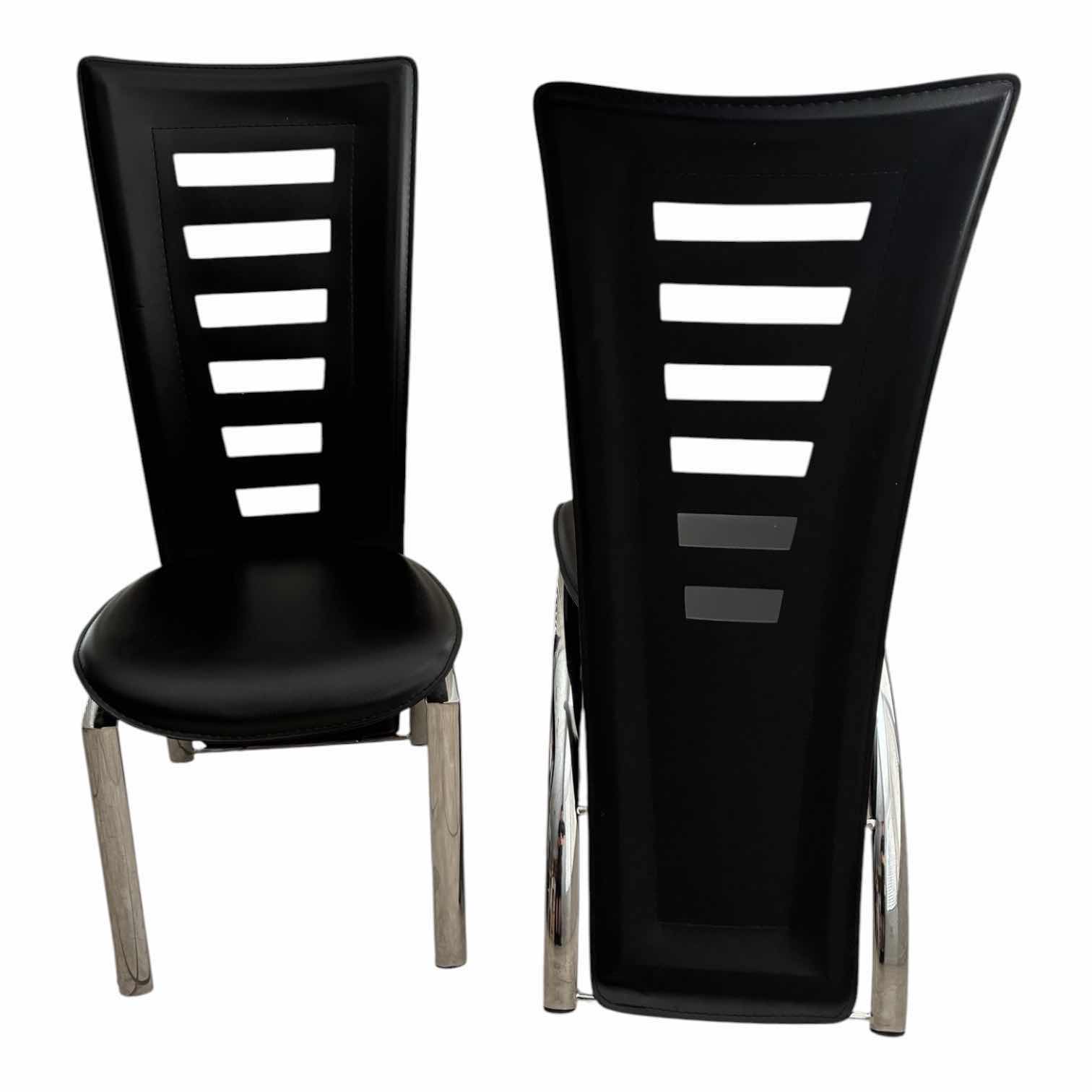 Photo 1 of GLOBAL FURNITURE DINETTE CHROME/BLACK 5PC DINING SET D135DT-TRANSITIONAL GLASS TOP & 4 ARMLESS CHAIRS (READ NOTES) $563