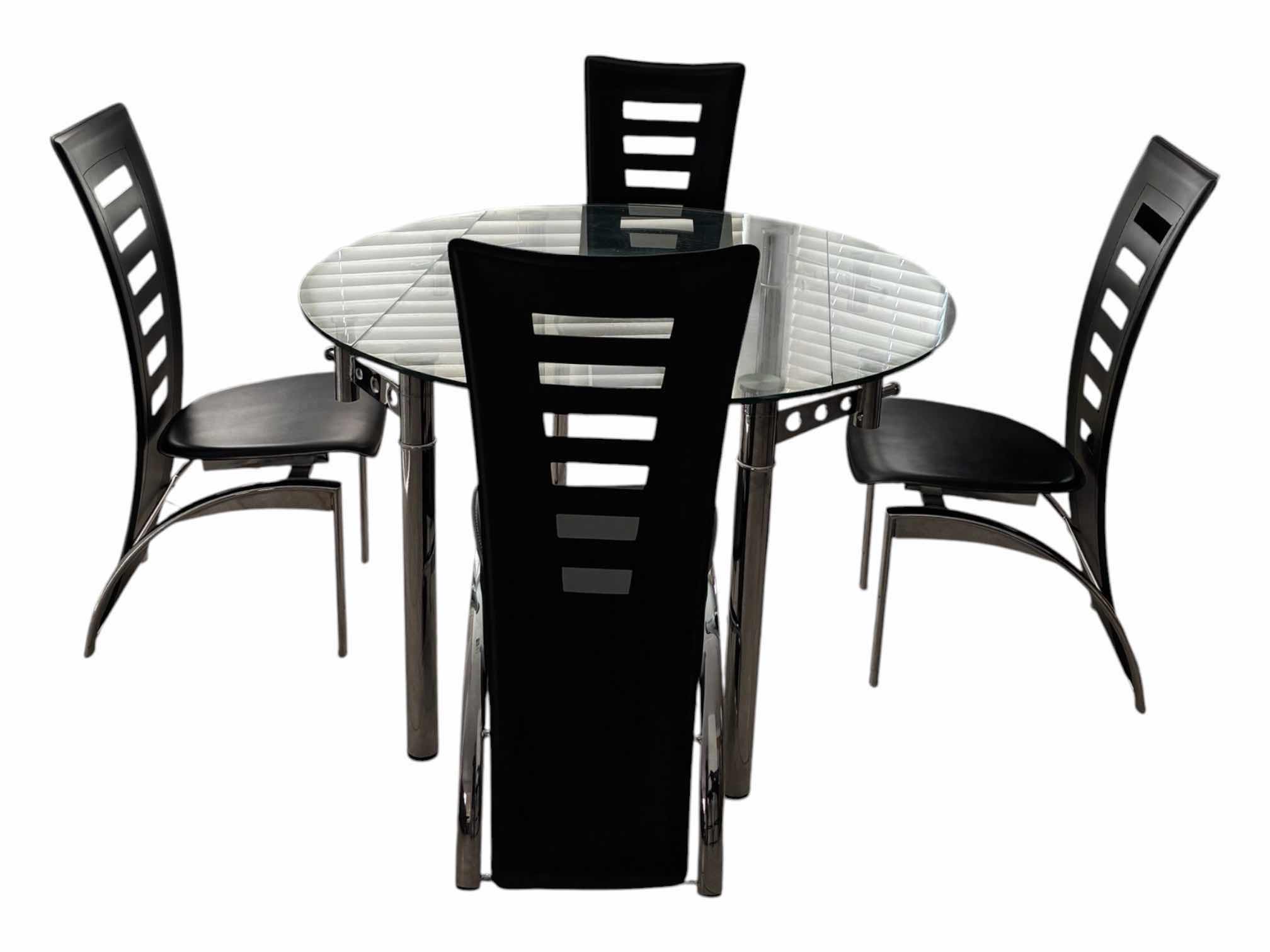 Photo 1 of GLOBAL FURNITURE DINETTE CHROME/BLACK 5PC DINING SET D135DT-TRANSITIONAL GLASS TOP & 4 ARMLESS CHAIRS (READ NOTES) $563
