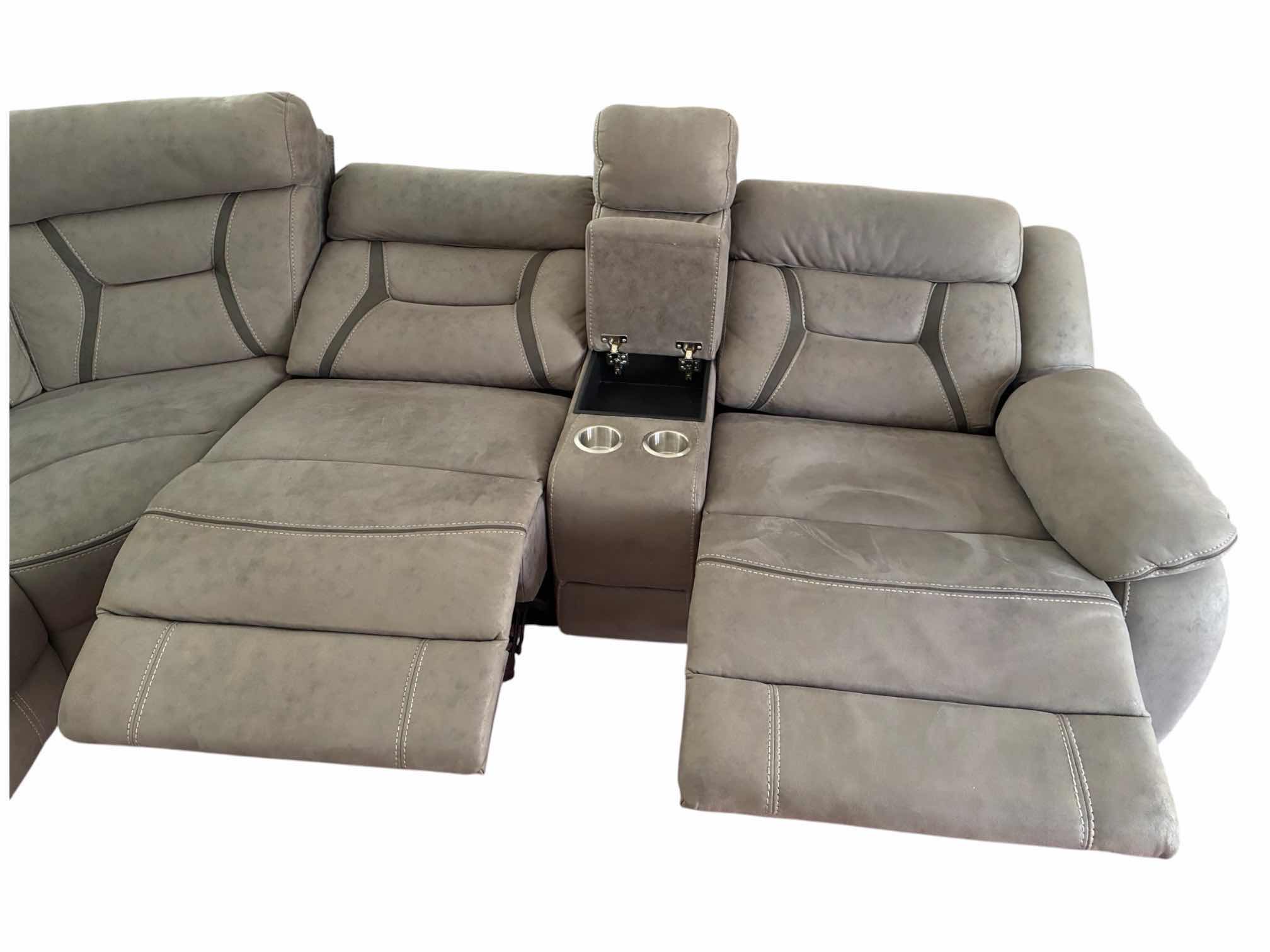 Photo 1 of COASTER FURNITURE HIGGINS COLLECTION POWER MOTION USB PORT GREY TWO TONE UPHOLSTERED 4PC SECTIONAL SOFA 128” X 116“ H38” (READ NOTES) $2974