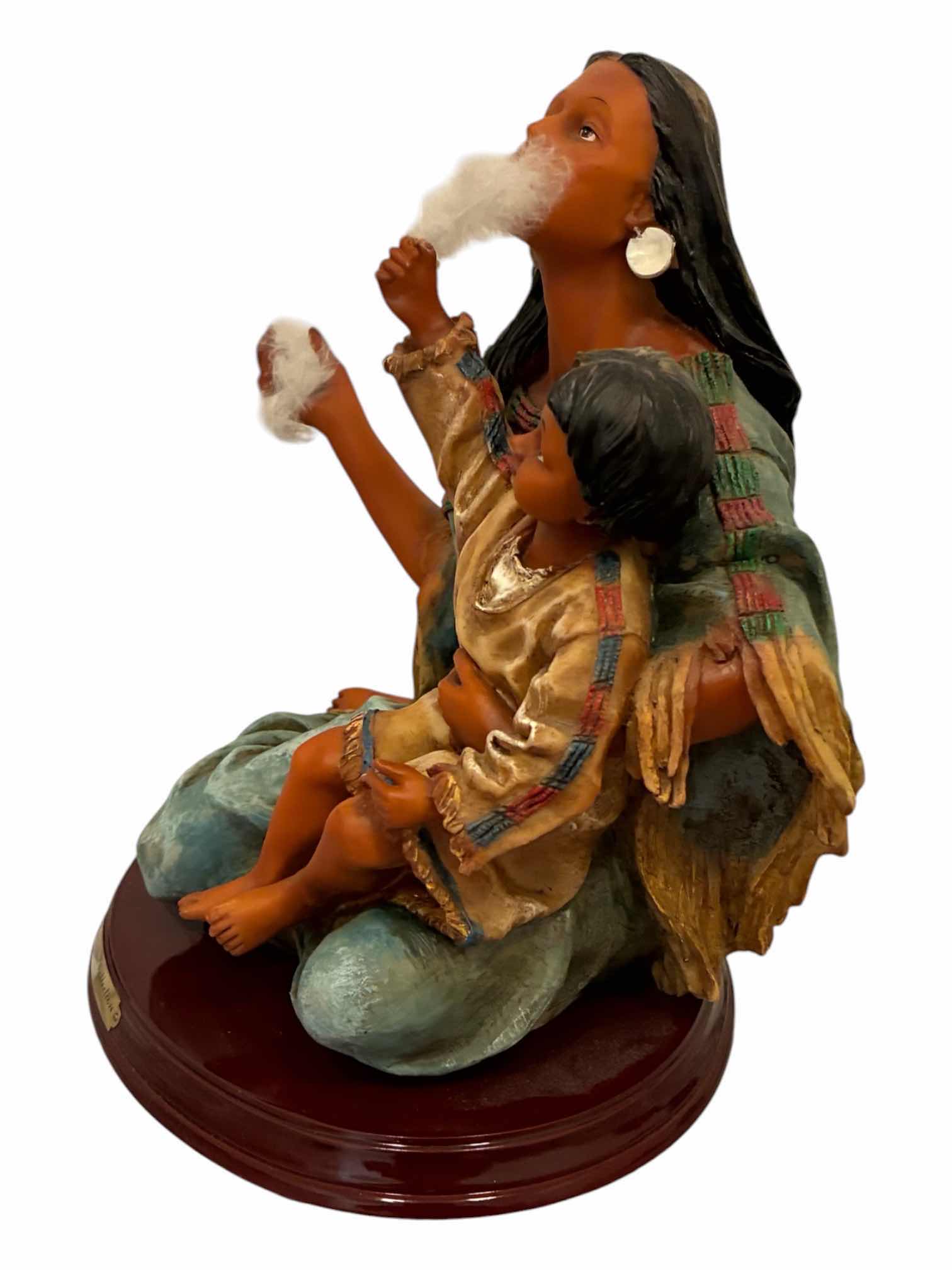 Photo 1 of YANGLIN COLLECTION NATIVE AMERICAN INDIAN MOTHER & DAUGHTER 8“ X 6“ H9“