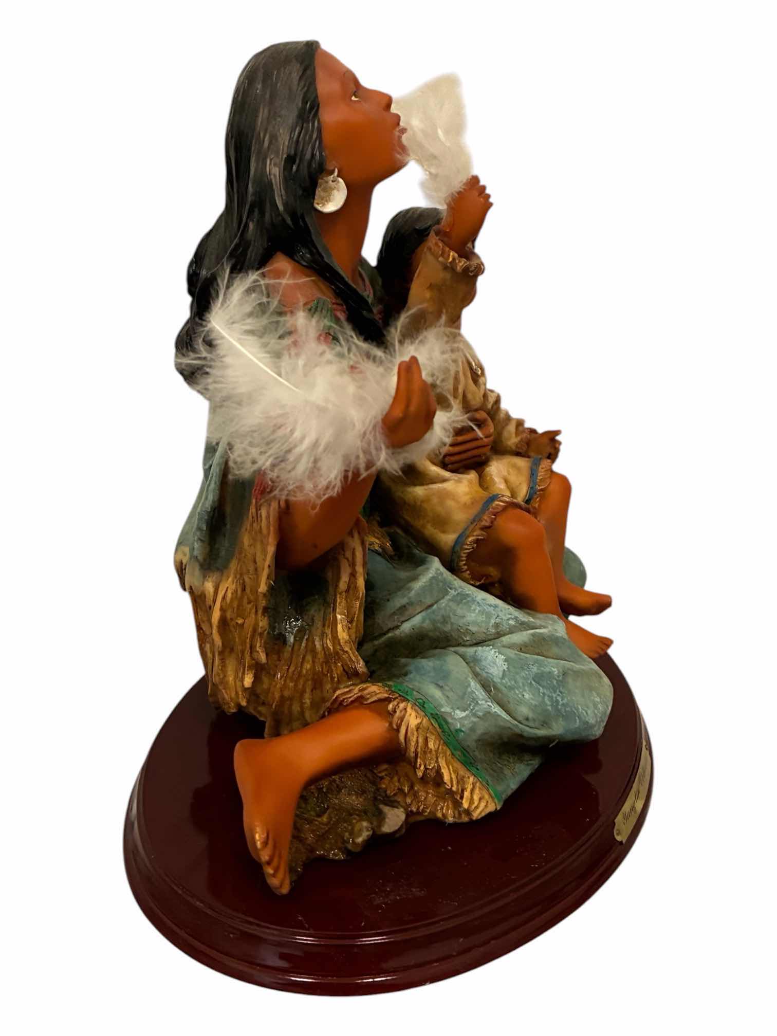 Photo 1 of YANGLIN COLLECTION NATIVE AMERICAN INDIAN MOTHER & DAUGHTER 8“ X 6“ H9“