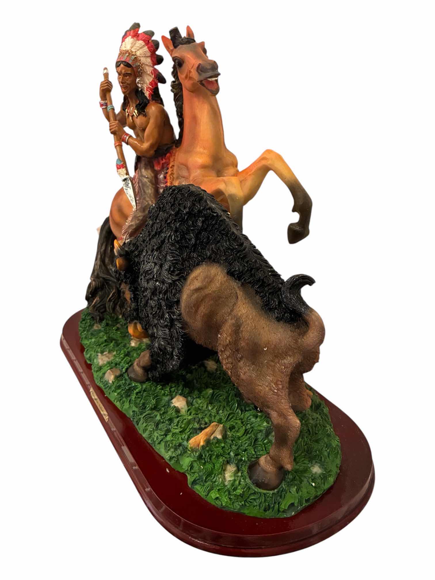 Photo 1 of YANGLIN COLLECTION NATIVE AMERICAN INDIAN CHEF SPEAR HUNTING BUFFALO SCULPTURE 15“ X 7.5“ H13“