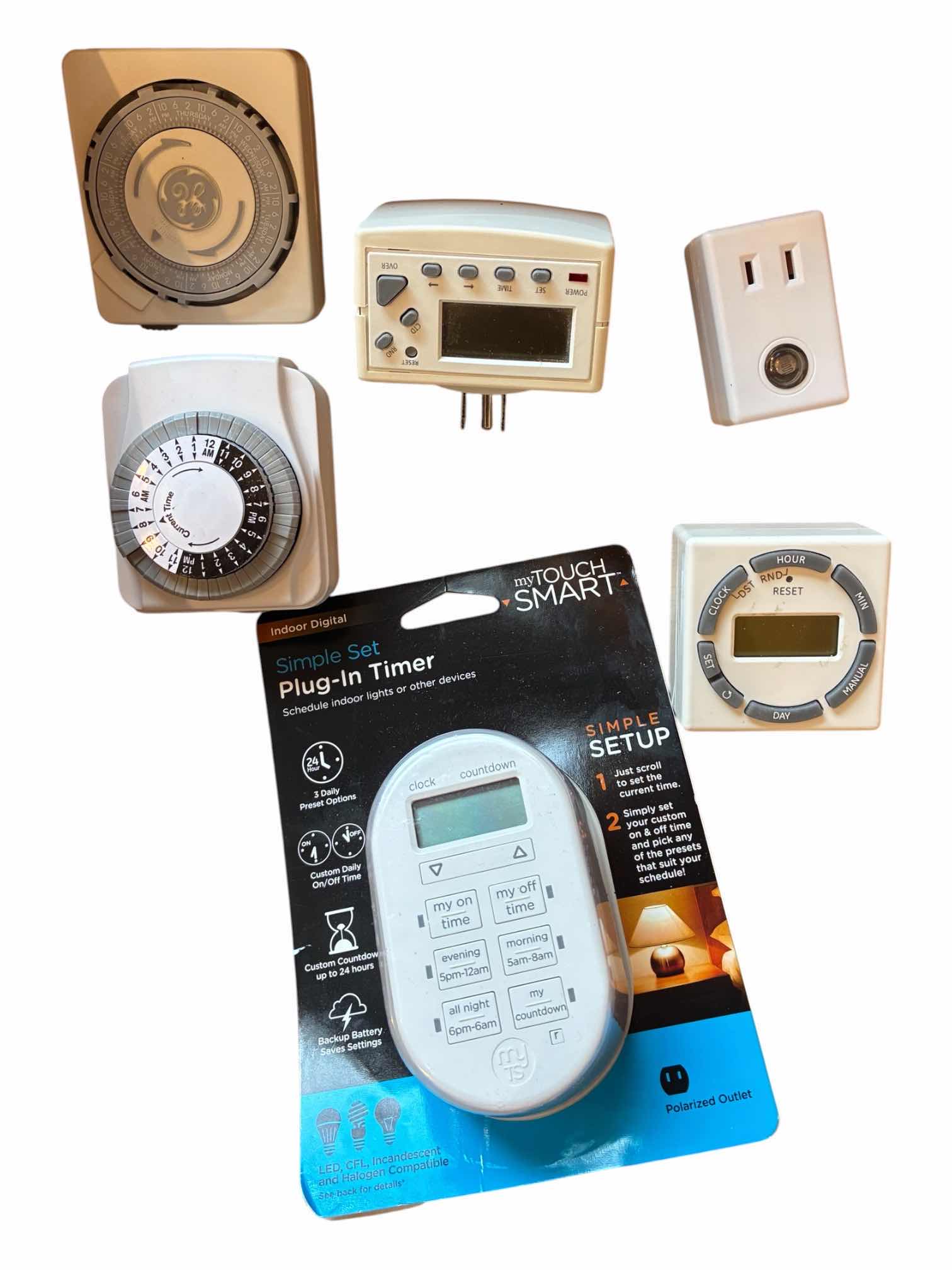 Photo 1 of OUTLET PLUG-IN TIMERS (6)